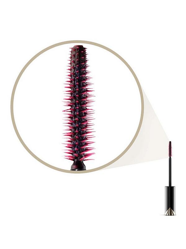 Image 2 of 5 of Max Factor Masterpiece Max Mascara High Volume and Definition 7.2ml