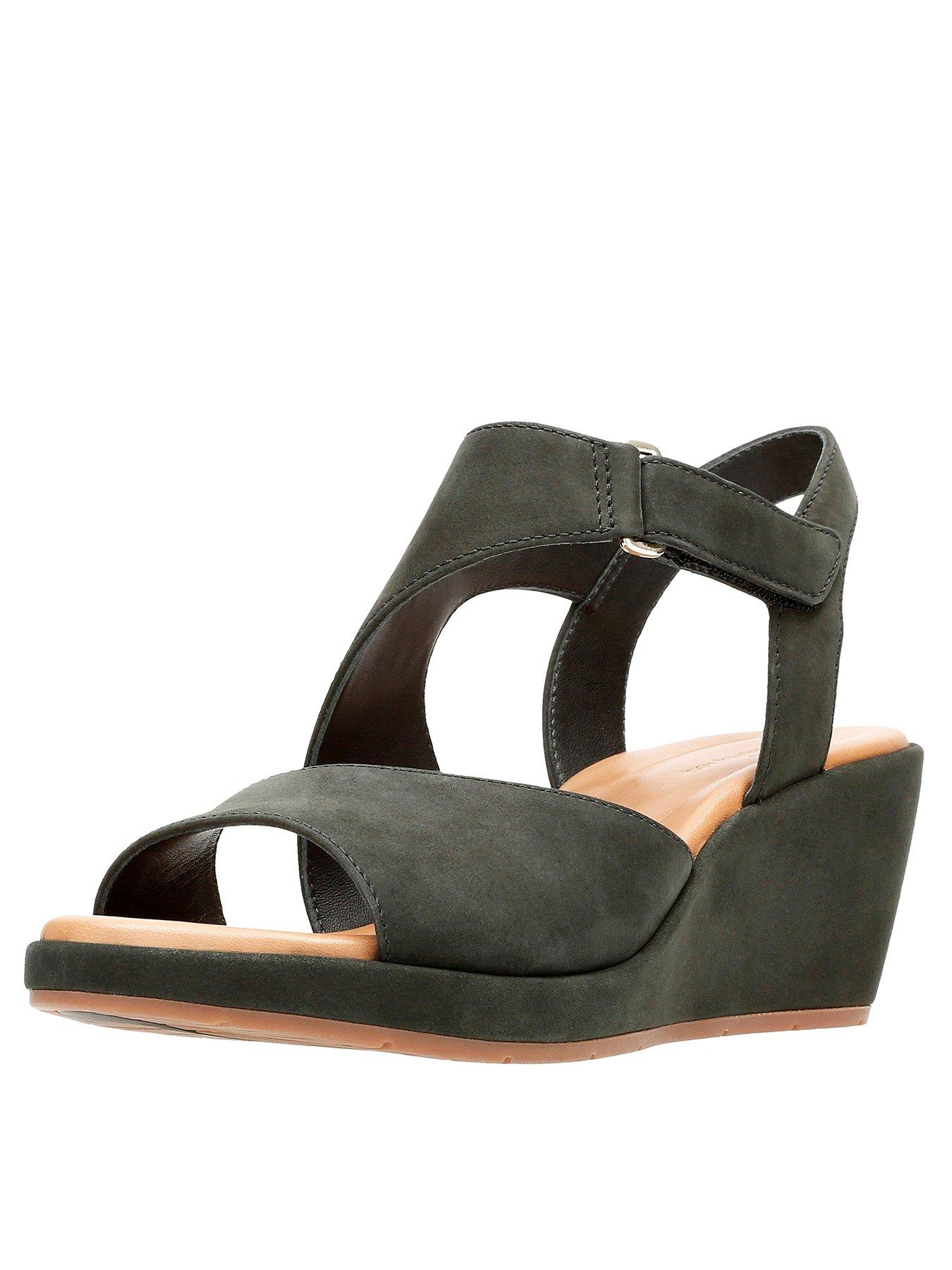 clarks wide fit wedge sandals