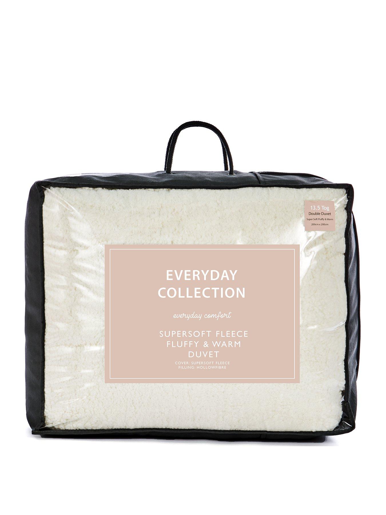 Product photograph of Everyday Collection Super Soft Teddy Fleece 13 5 Tog Duvet from very.co.uk