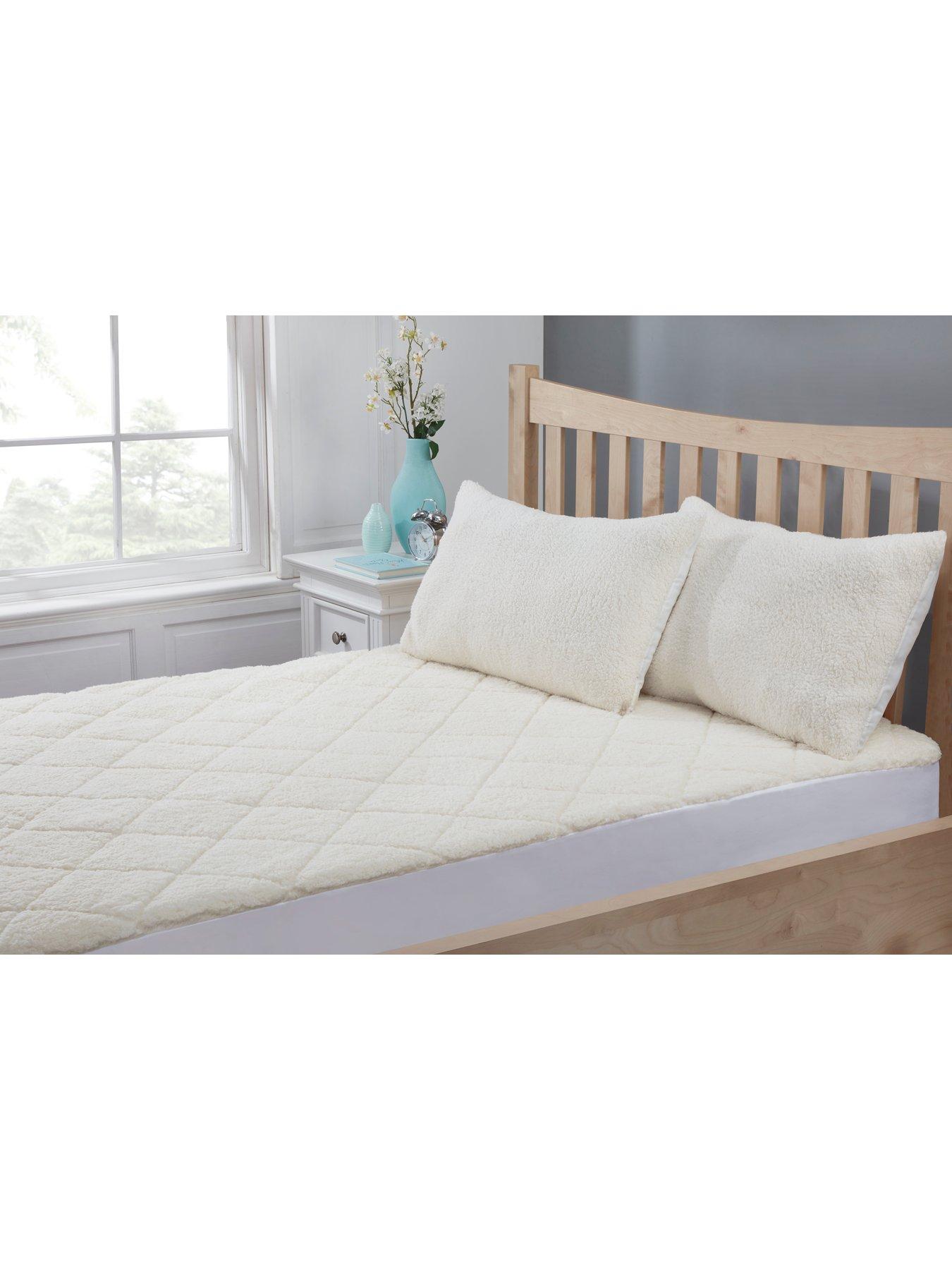 Image 4 of 4 of The Very Collection Super Soft Teddy Fleece Pillow Protectors (Pair)