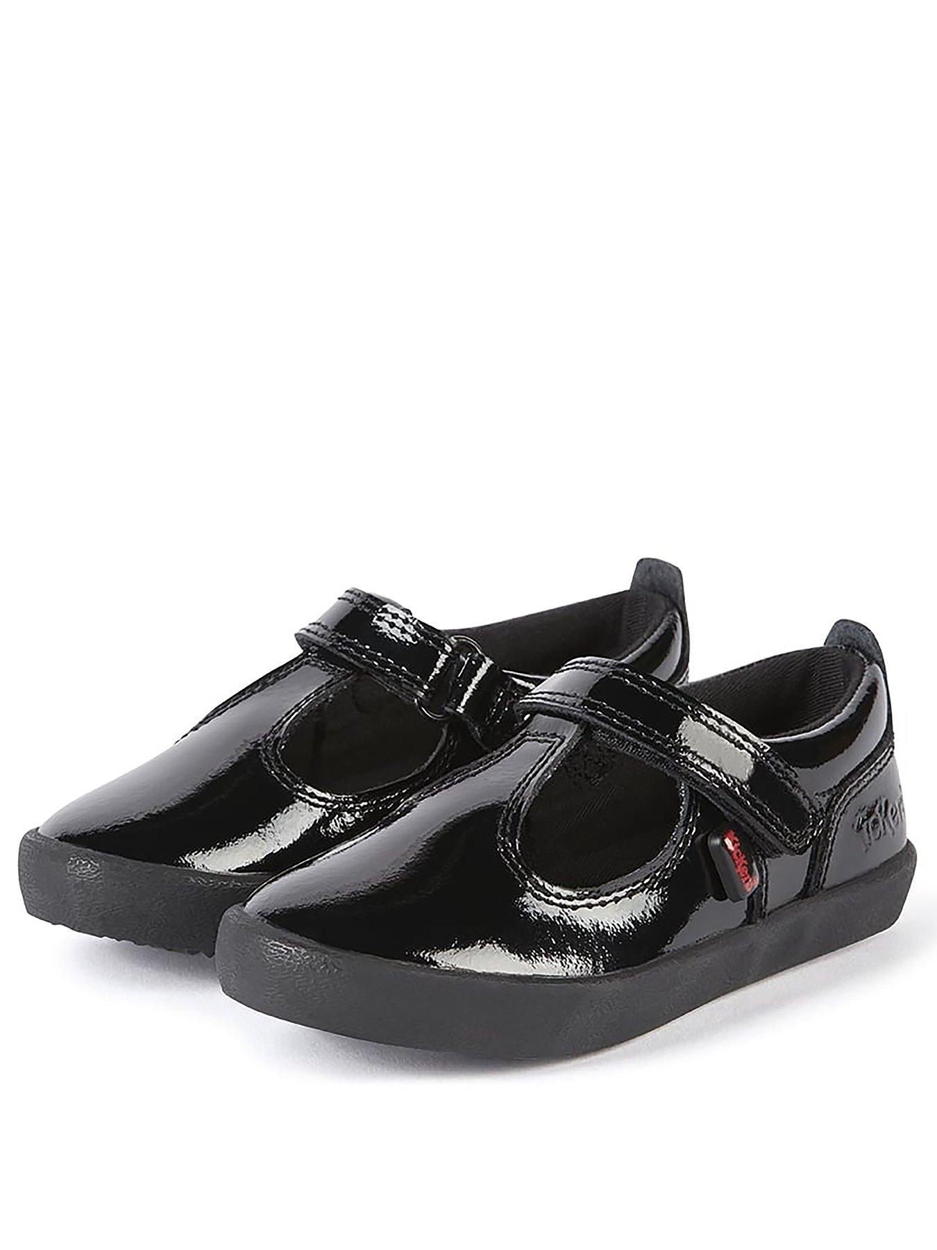 kariko t strap kickers