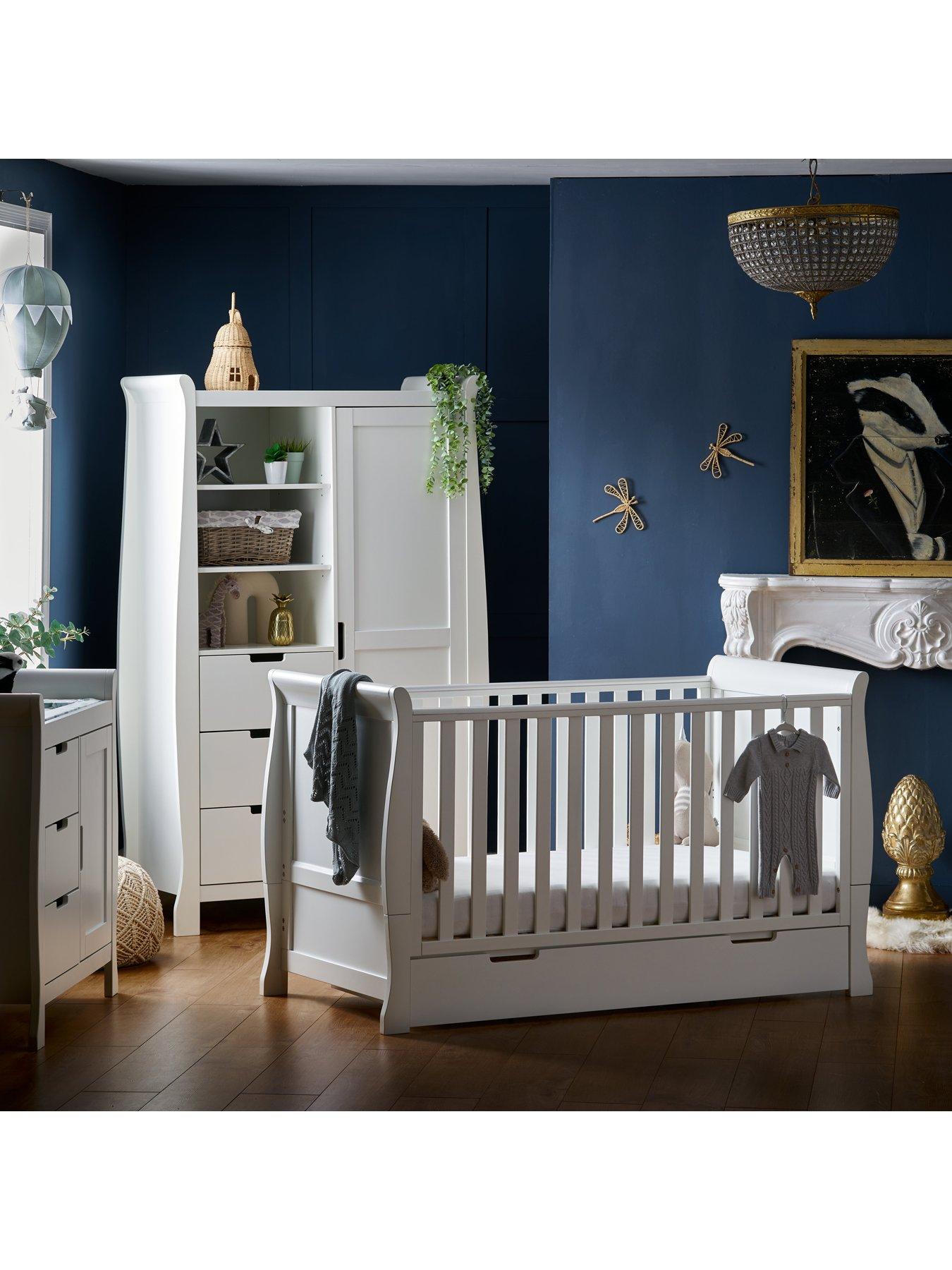 undefined Stamford Classic Sleigh 3-Piece Nursery Furniture Set