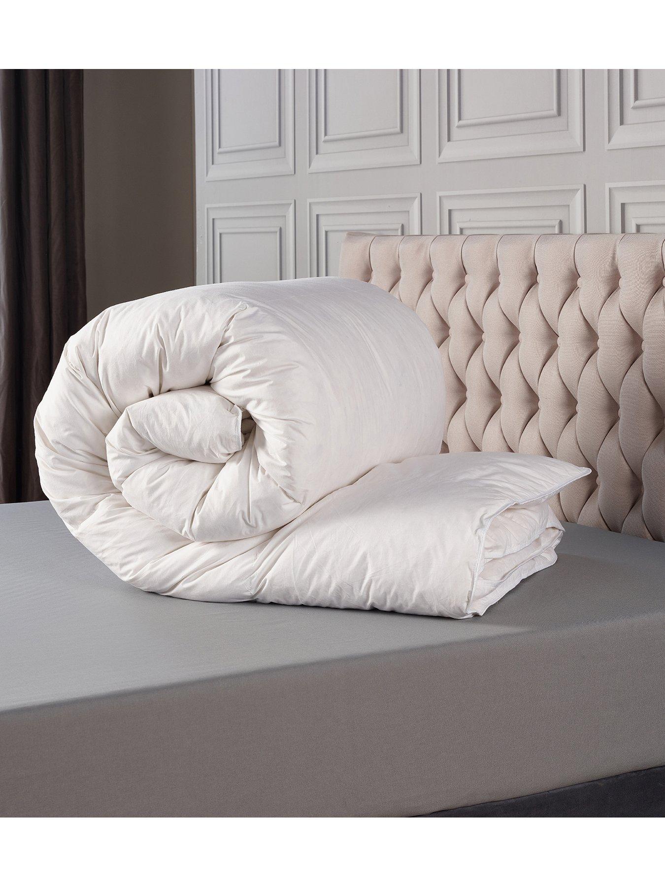 Image 7 of 7 of The Very Collection Luxury Goose Feather &amp; Down 13.5 Tog Duvet