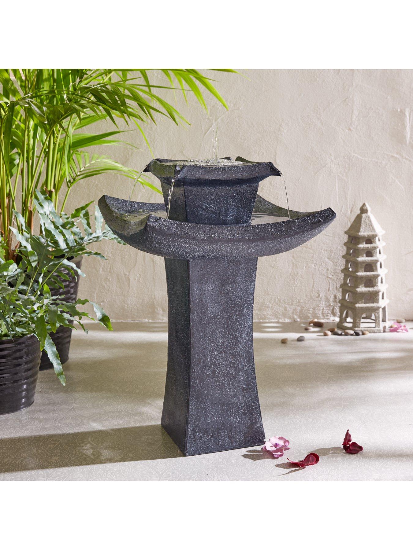 Pagoda water outlet fountain