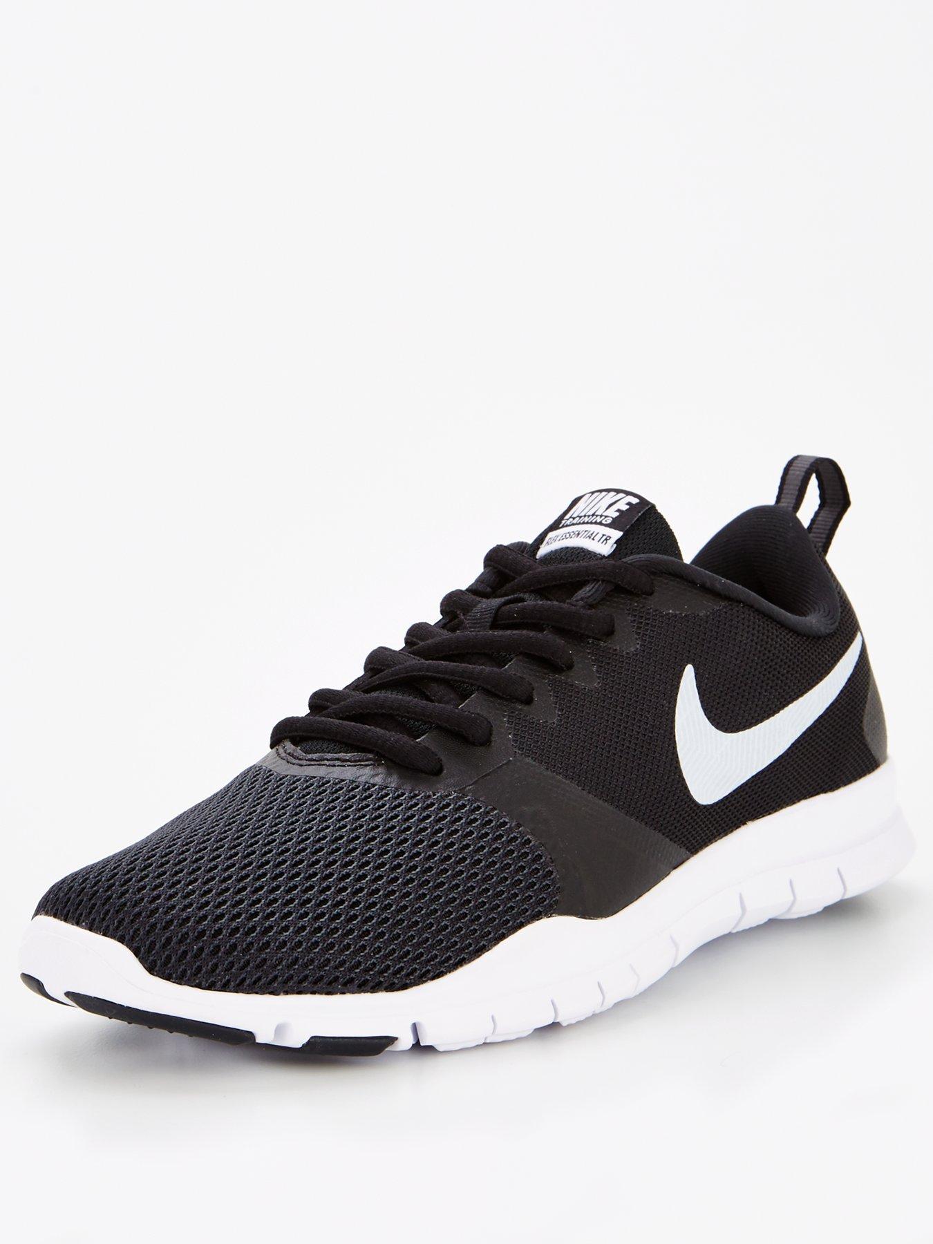 nike gym flex essential trainers