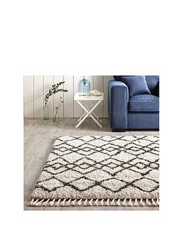 Product photograph of Very Home Calandre Fringed Rug from very.co.uk