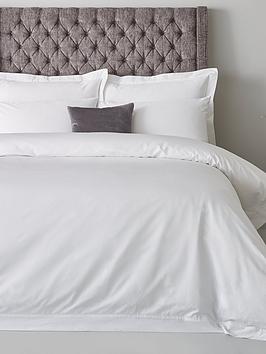 Product photograph of Very Home Luxury Soft Touch 600 Thread Count Cotton Sateen Oxford Edge Duvet Cover from very.co.uk
