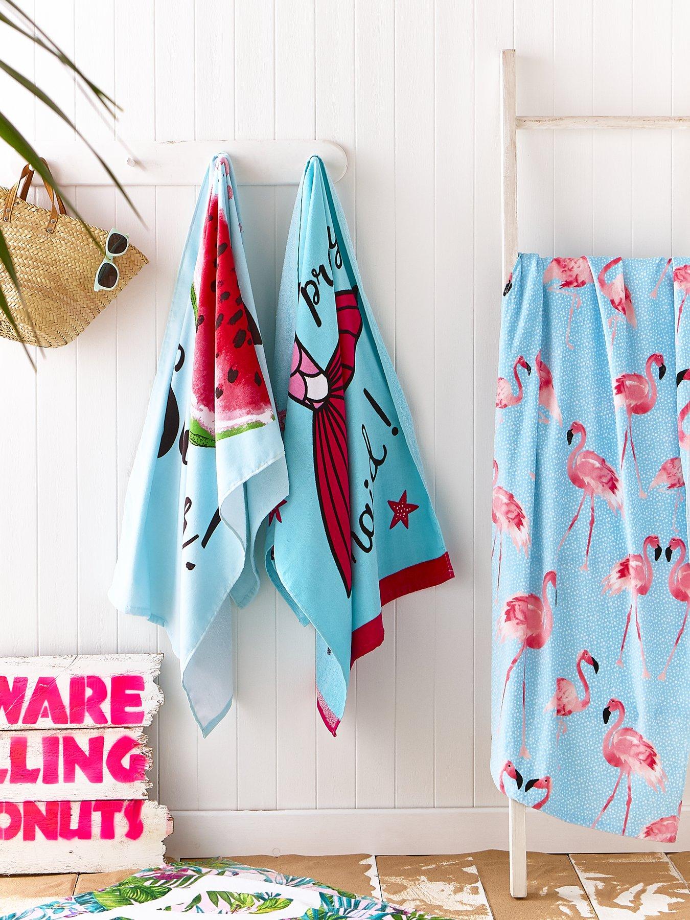 Image 2 of 2 of Catherine Lansfield Flamingo Beach Towel