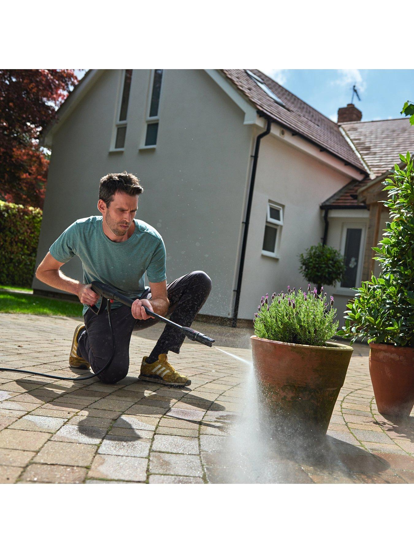 Image 4 of 4 of Bosch Universal Aquatak&nbsp;125 High Pressure Washer
