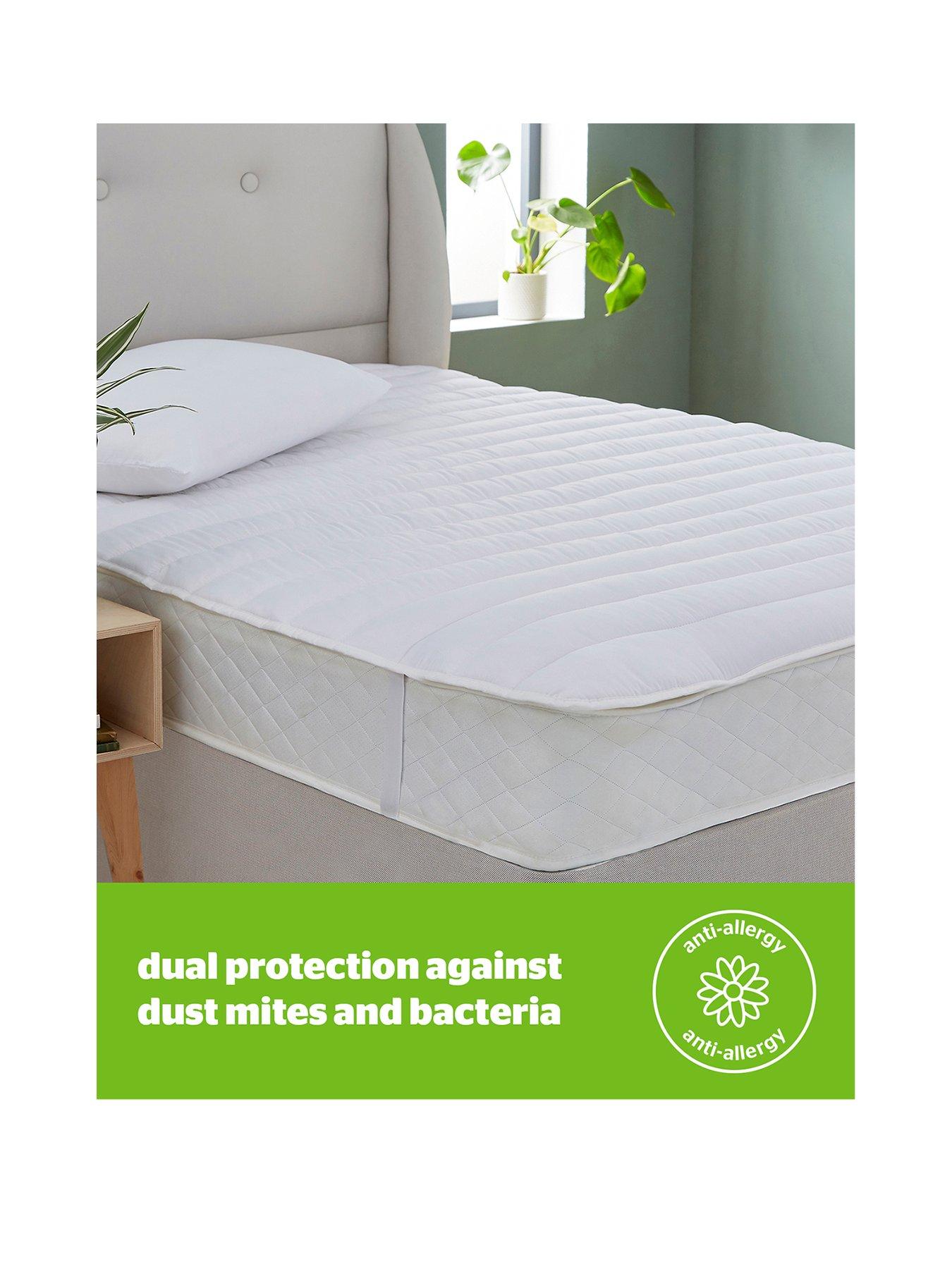 Image 2 of 7 of Silentnight Anti Allergy, Anti Bacterial Mattress Protector