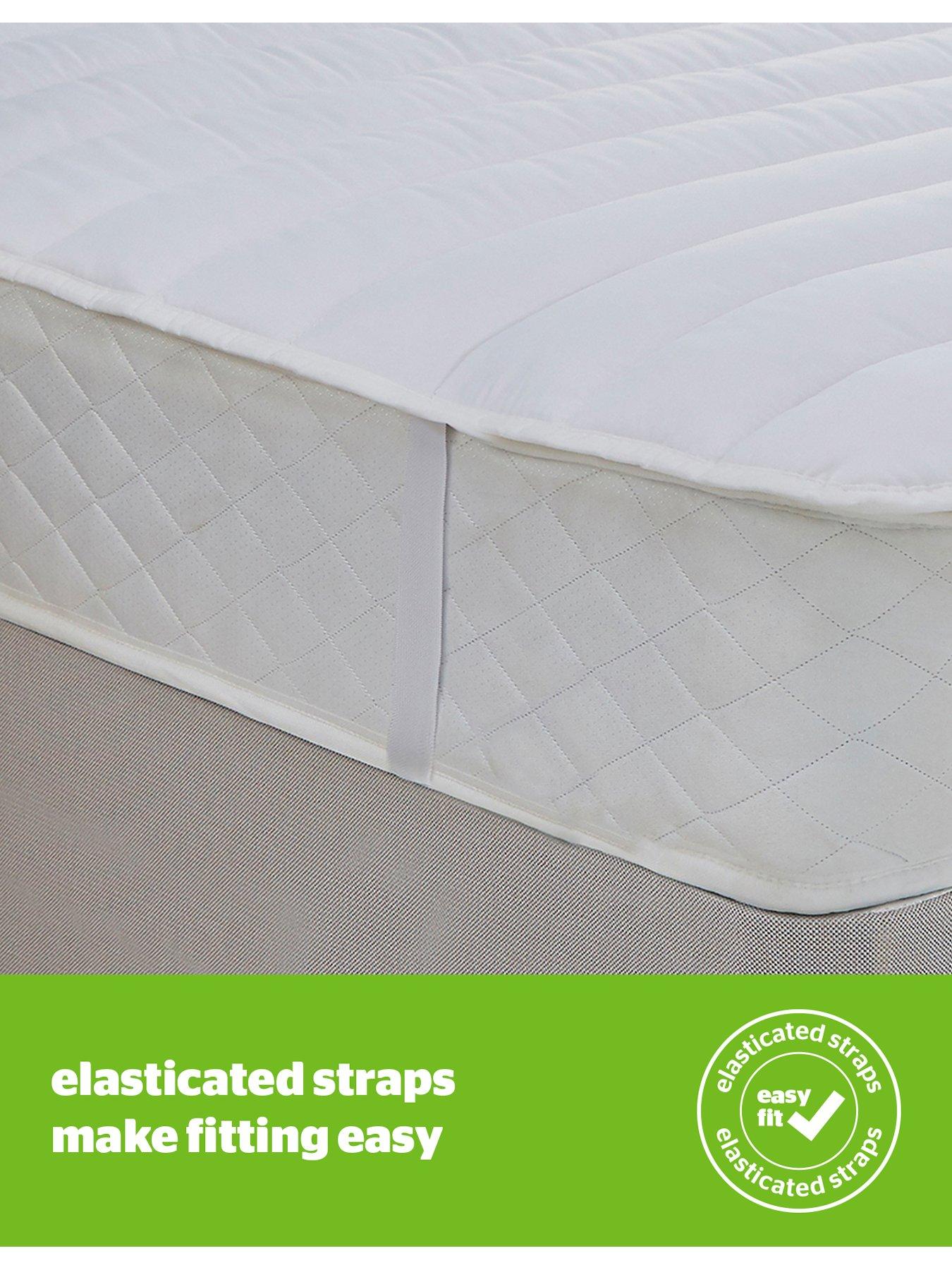 Image 4 of 7 of Silentnight Anti Allergy, Anti Bacterial Mattress Protector
