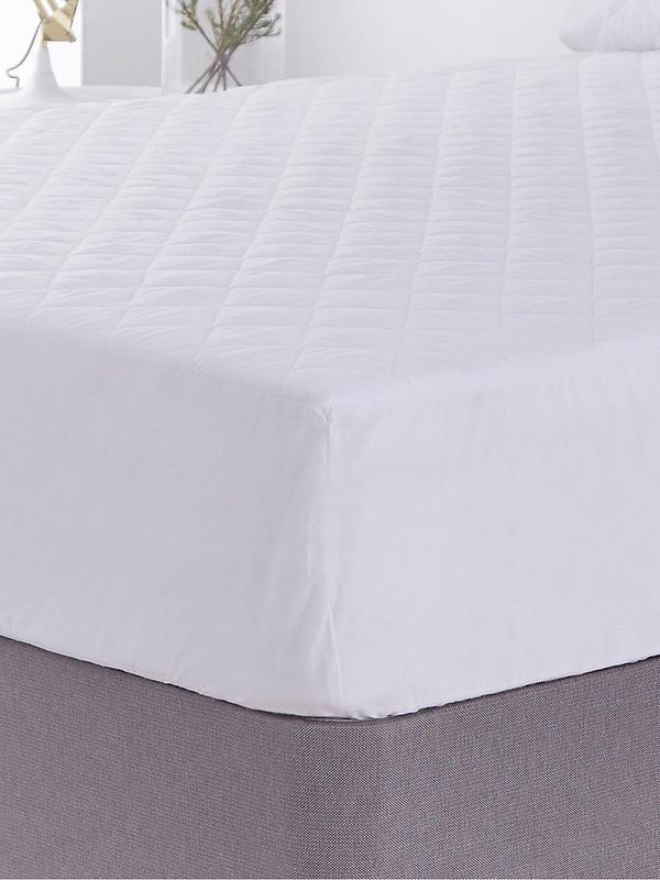 Microfibre White Double Silentnight Supersoft Quilted Waterproof Mattress Protector with Extra Deep Fitted Skirt 