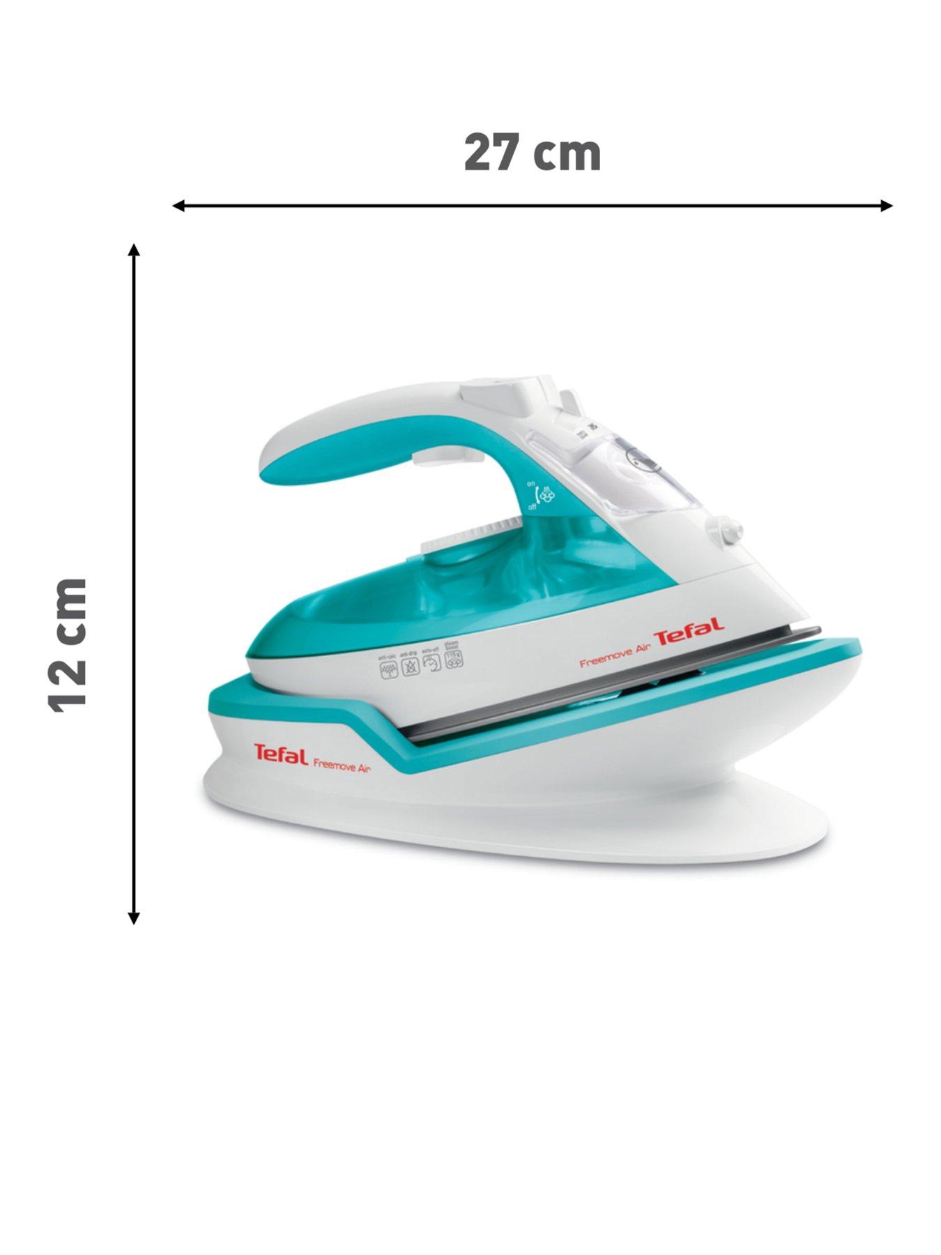 Image 2 of 7 of Tefal Cordless Steam Iron 250ml water tank, FV6520