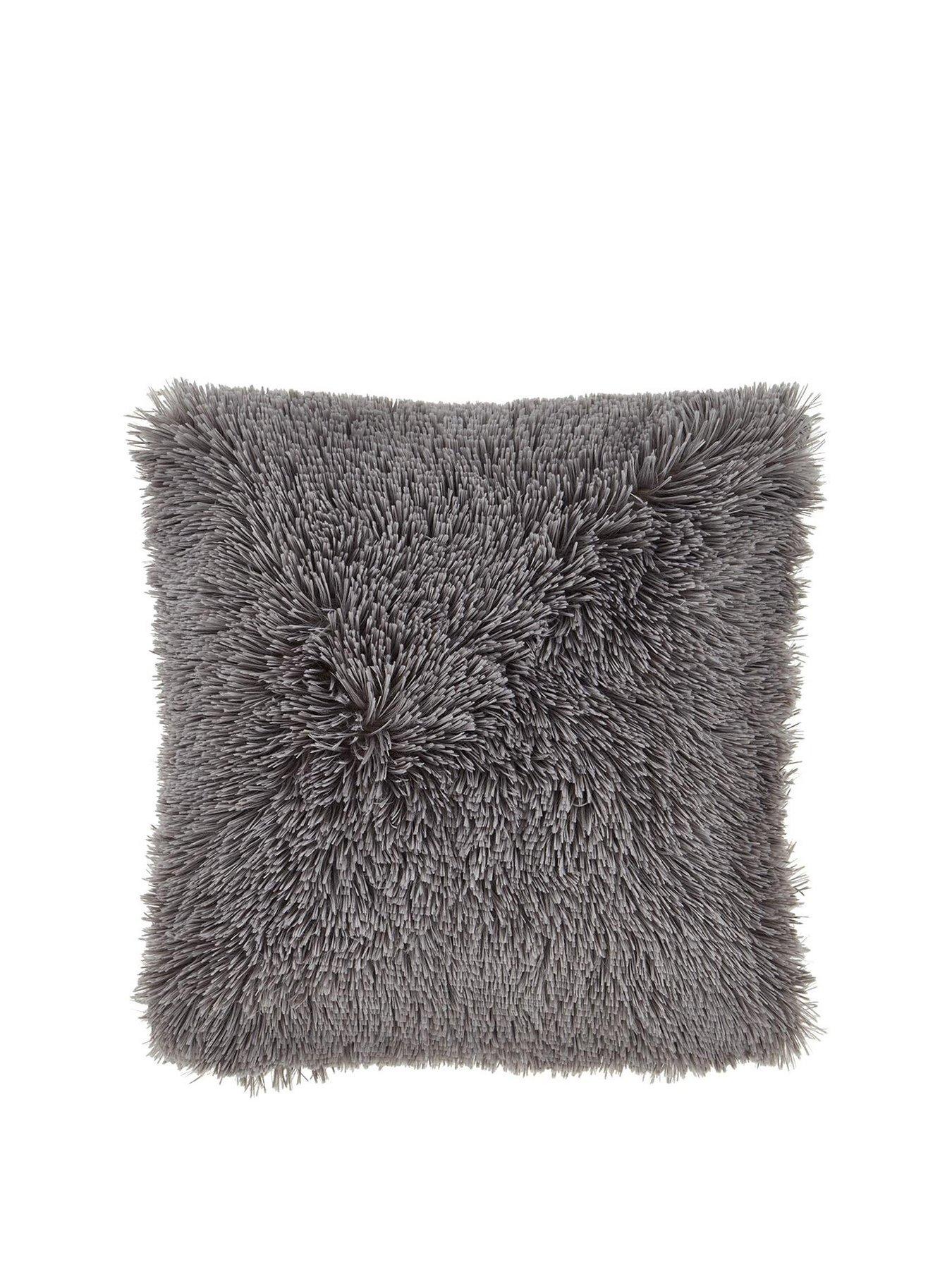 catherine-lansfield-cuddly-cushion