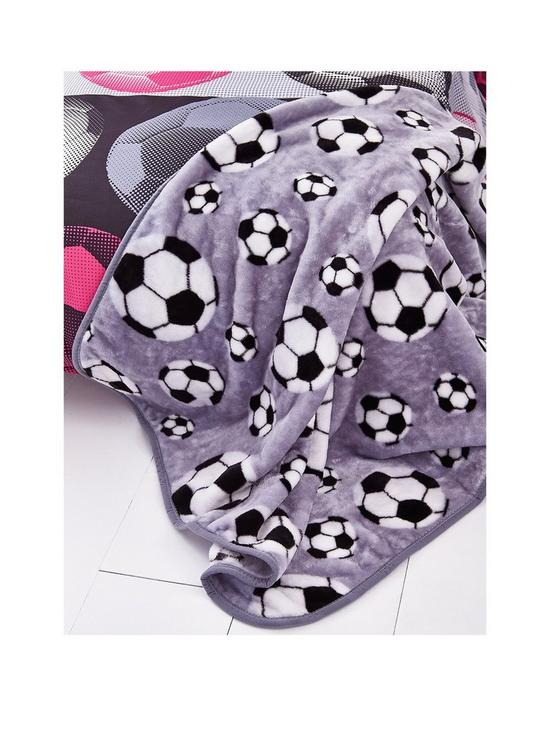 front image of catherine-lansfield-football-throw