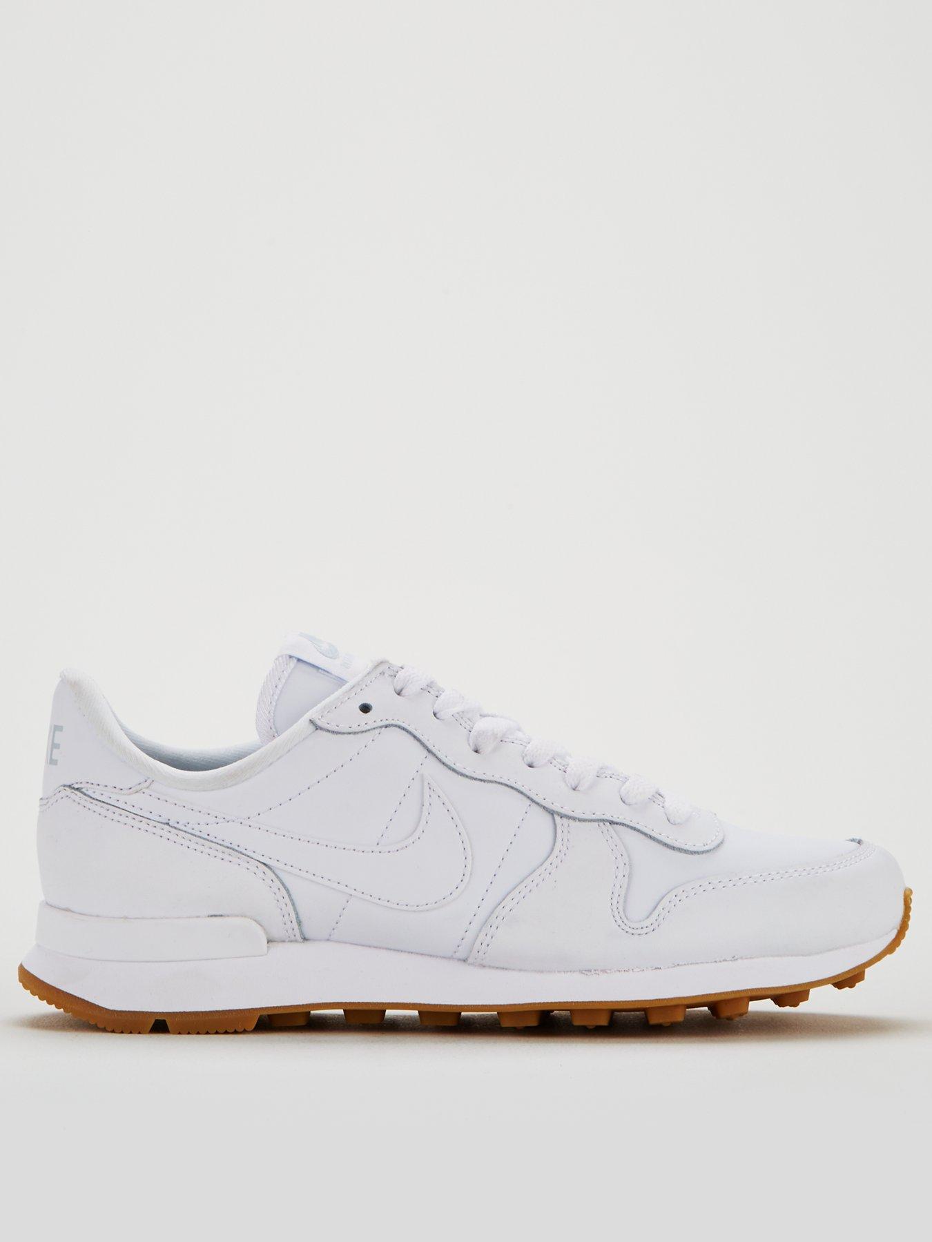 nike internationalist we check