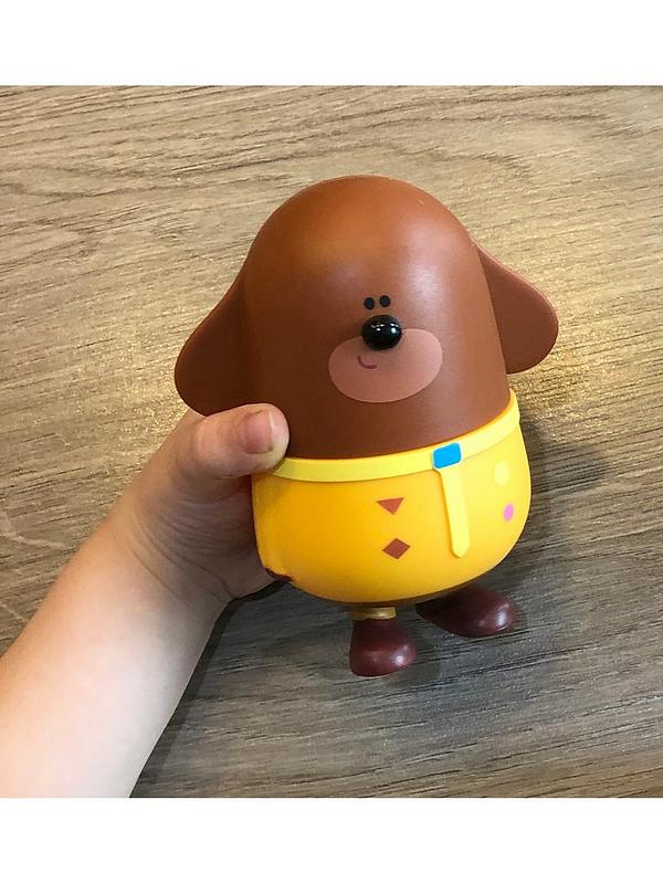 Image 3 of 6 of Hey Duggee Duggee and The Squirrels Figurine Pack