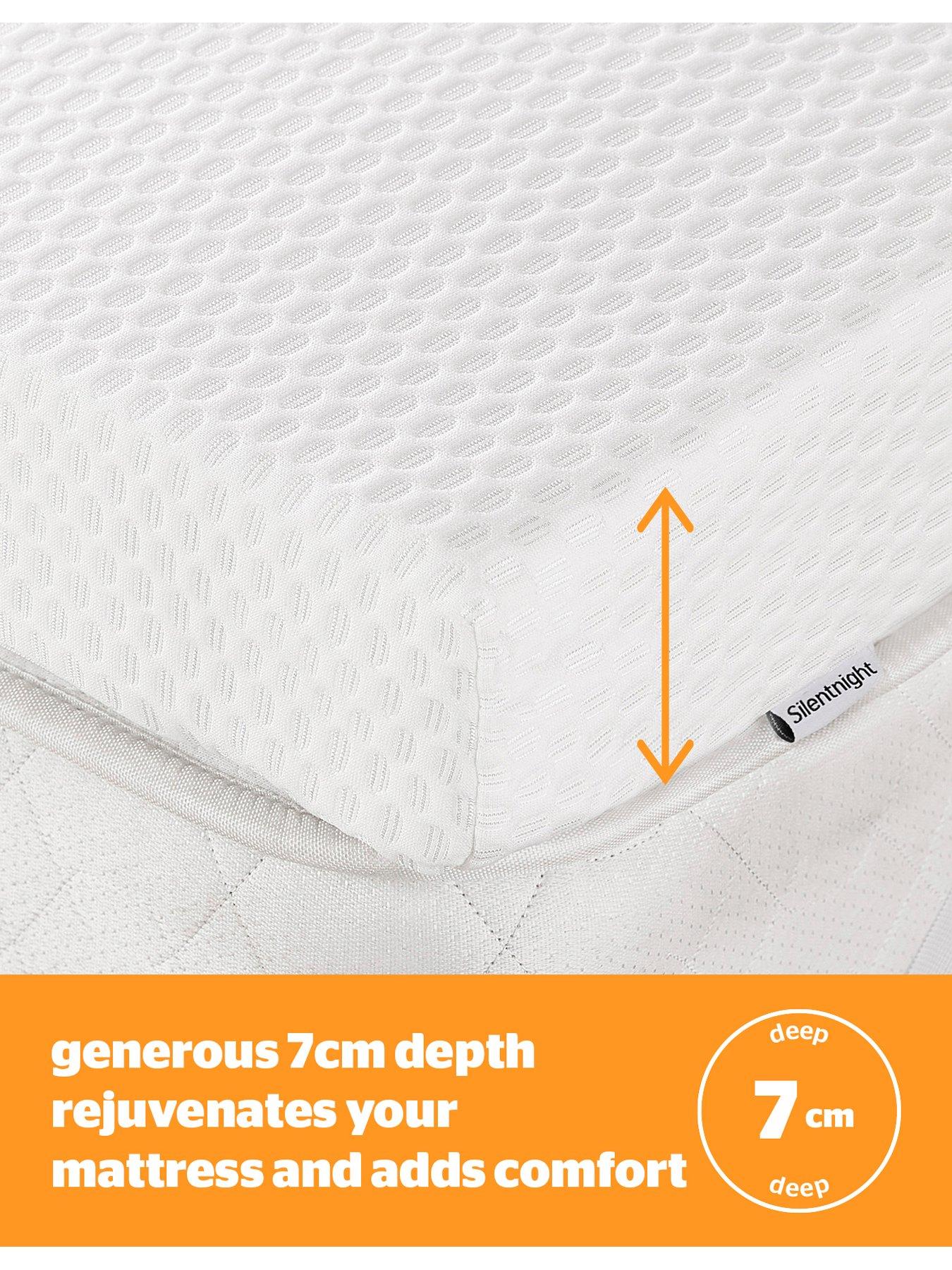 Image 4 of 5 of Silentnight Luxury Impress 7&nbsp;cm Memory Foam Mattress Topper