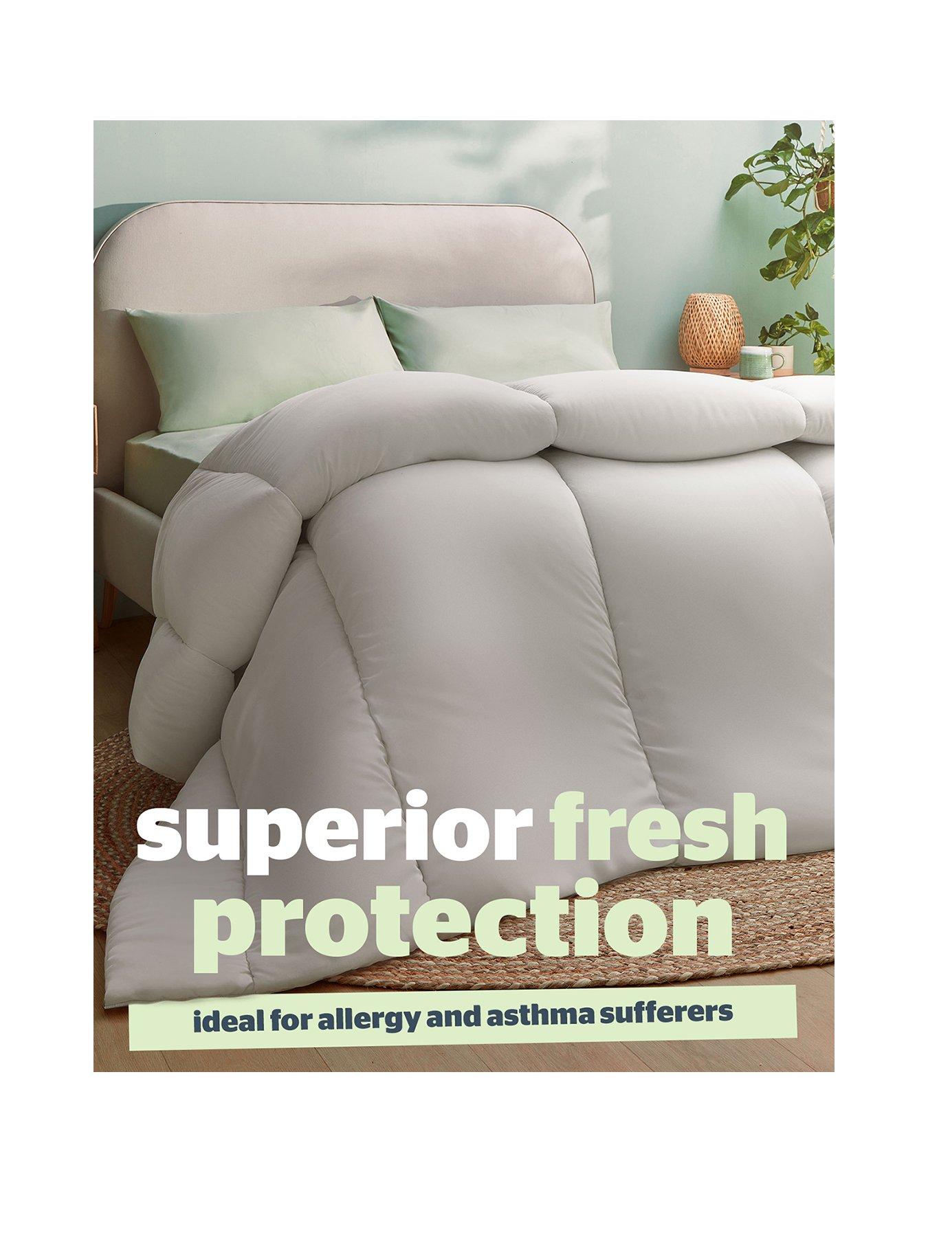 Image 2 of 7 of Silentnight Anti Allergy, Anti Bacterial 10.5 Tog Duvet - White