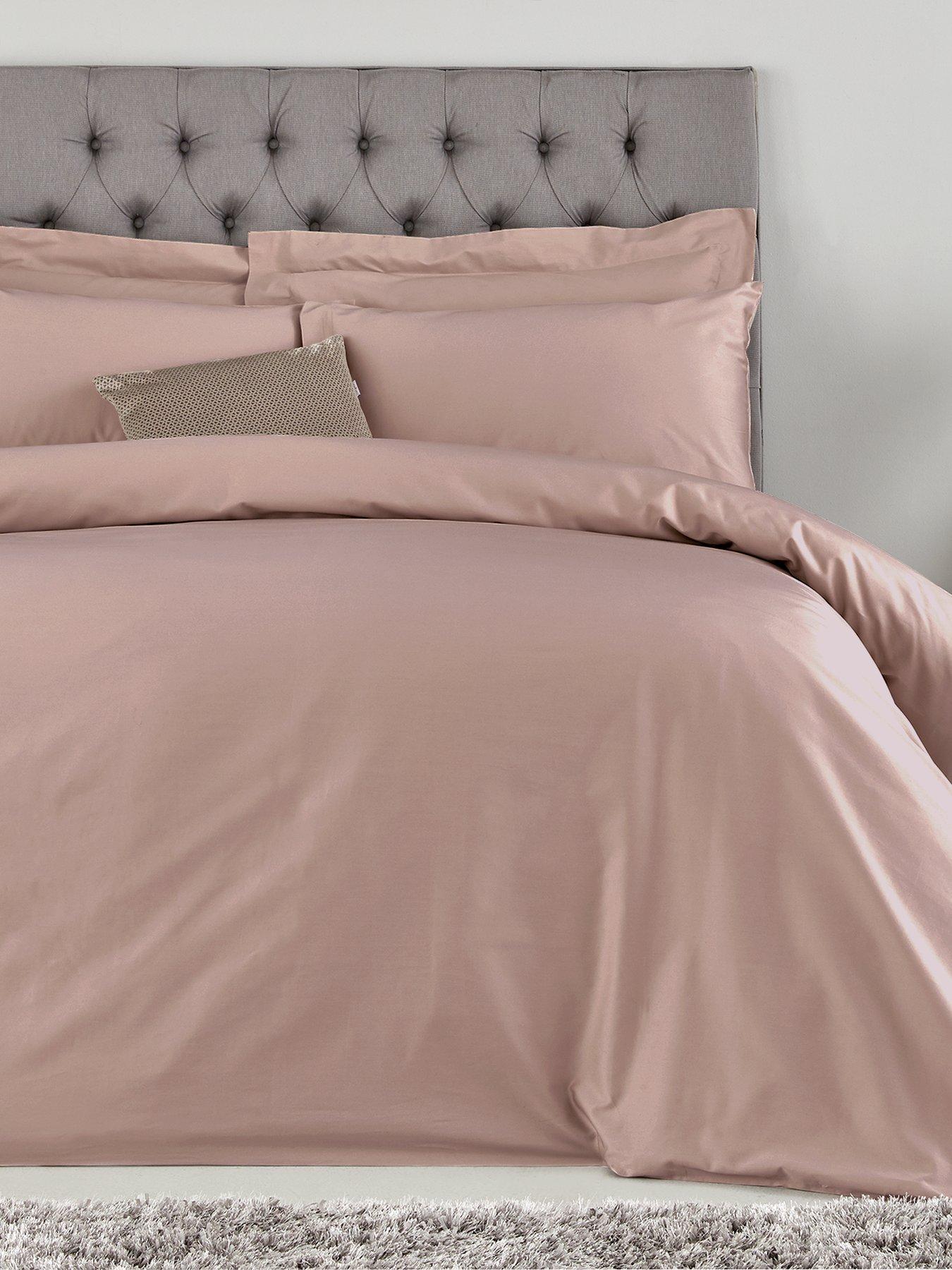 Sateen bedding deals