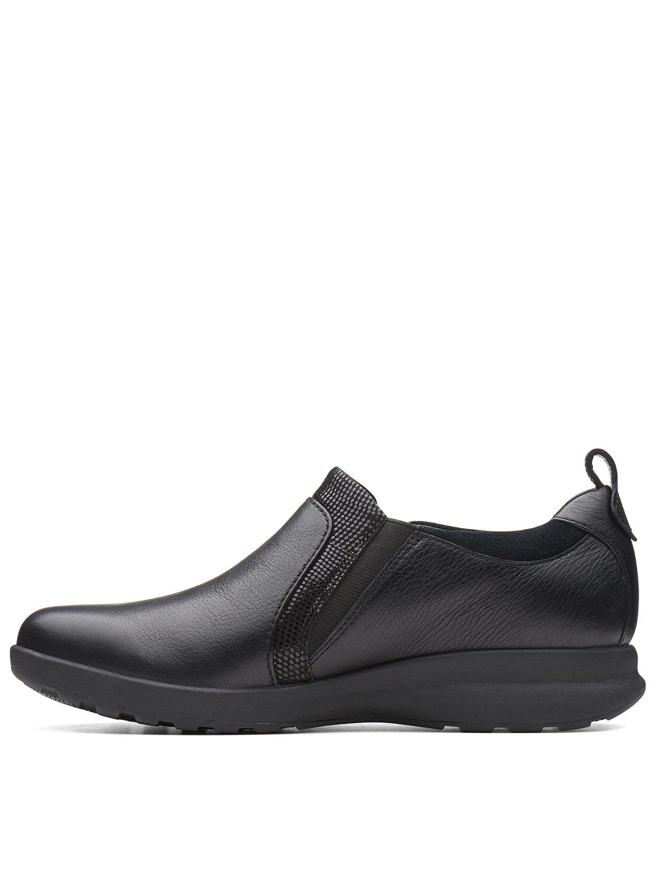 clarks un adorn zip women's slip on