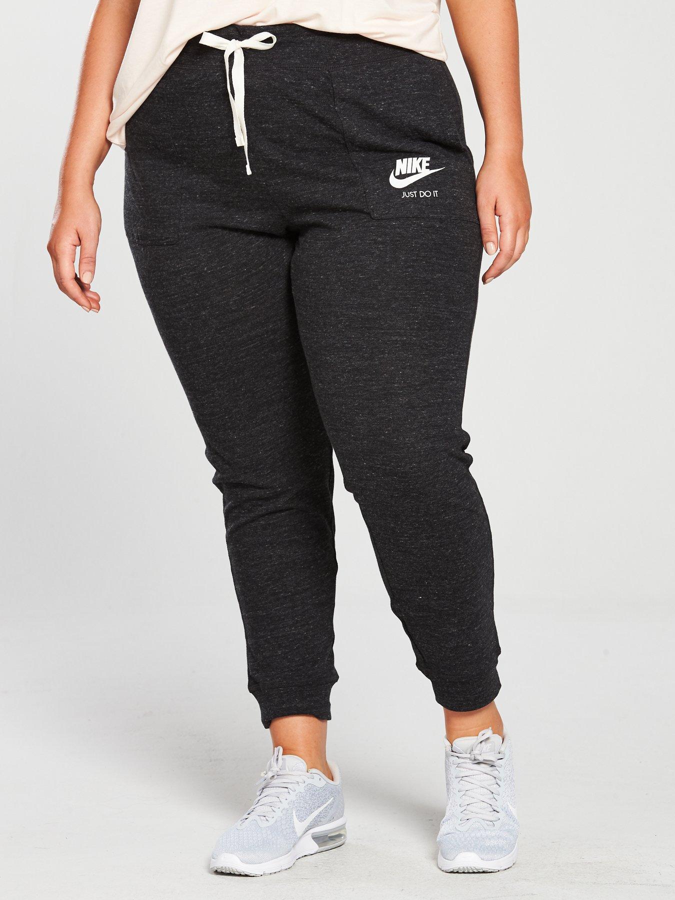 nike gym joggers