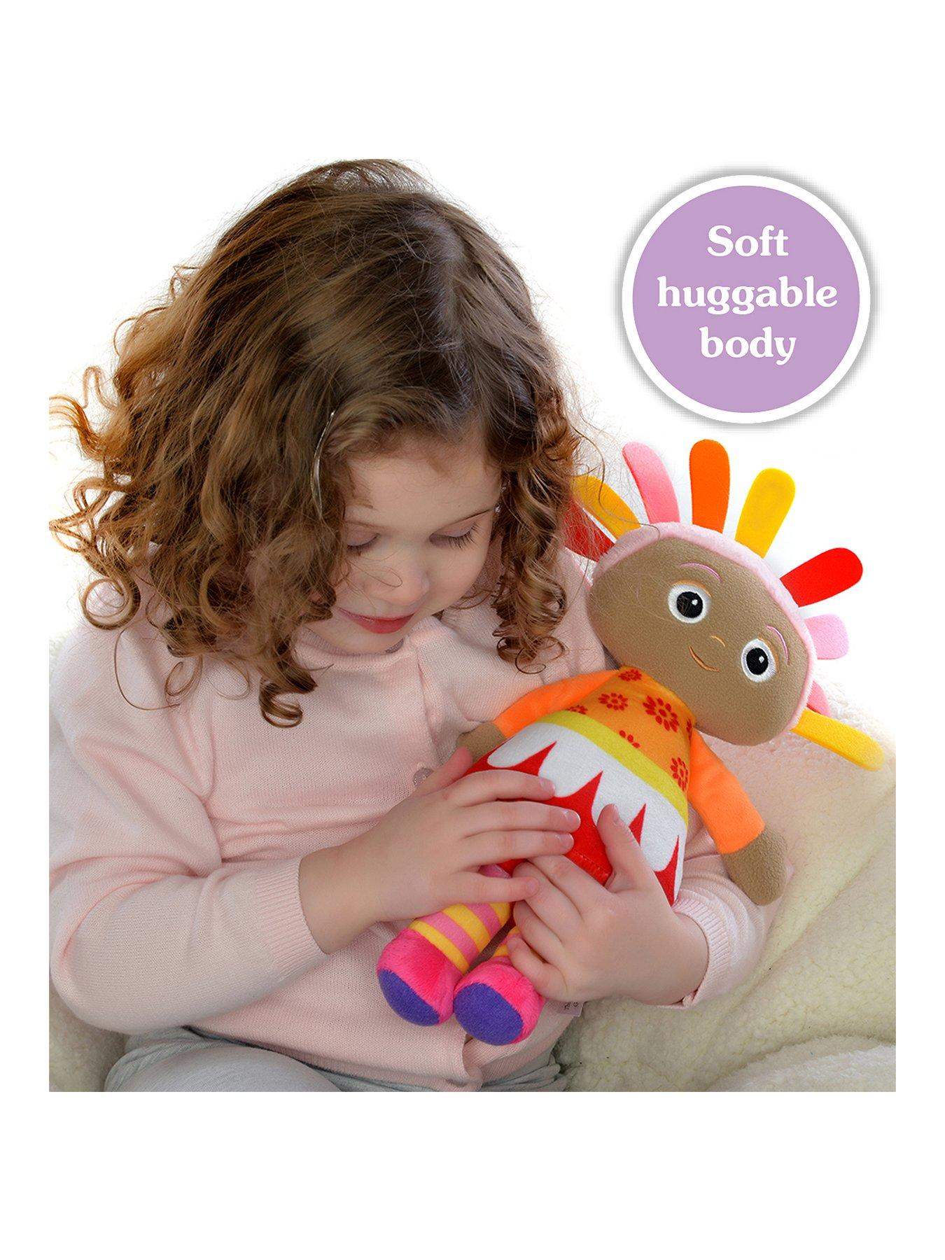 In The Night Garden Snuggly Singing Upsy Daisy Very Co Uk
