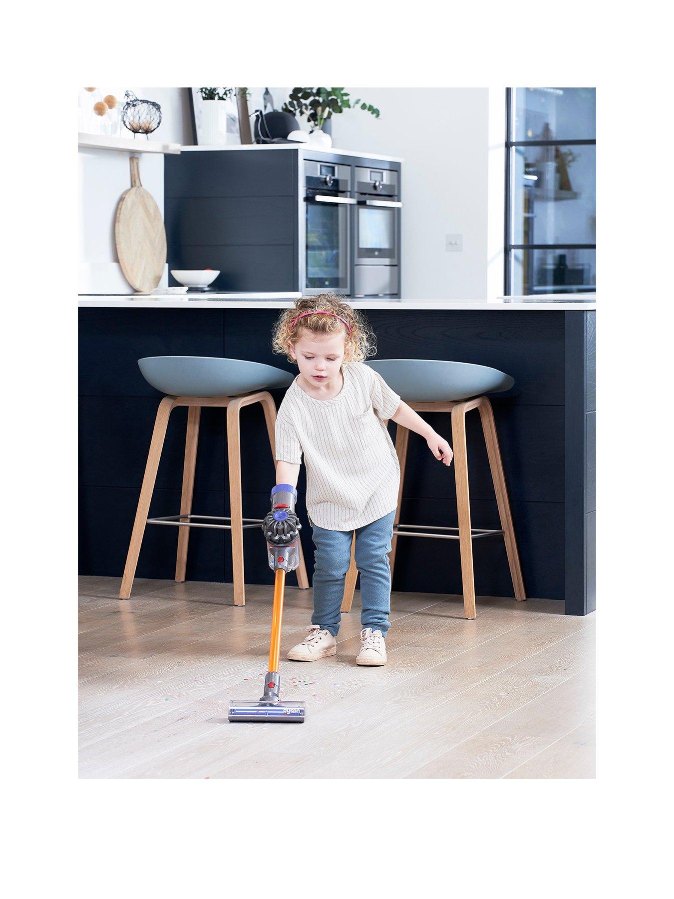 Mini dyson best sale toy vacuum