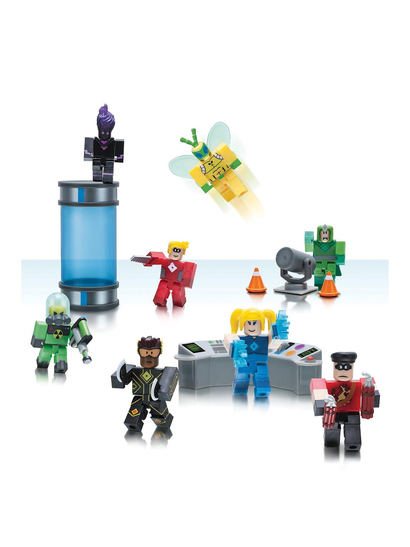 Roblox Roblox Heroes Of Robloxia Playset Very Co Uk - roblox roblox heroes of robloxia playset