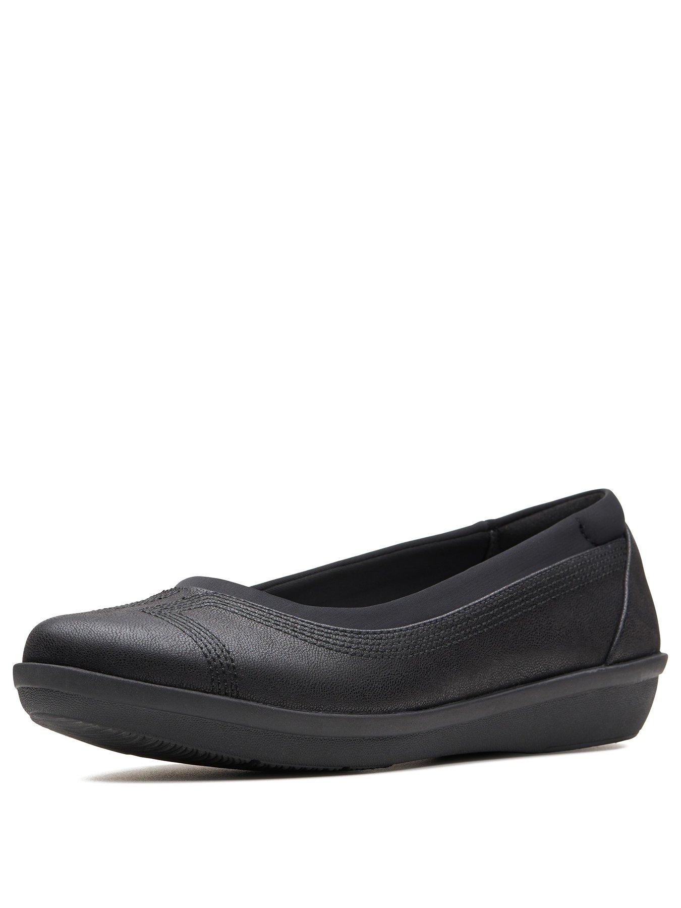 clarks ayla low ballet flat