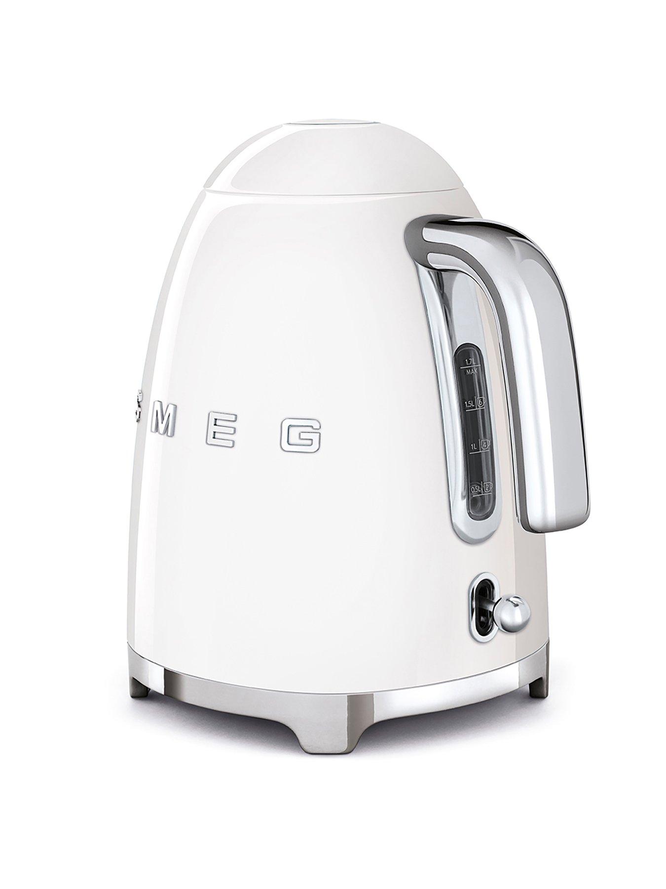 Image 3 of 6 of Smeg KLF03WHUK Kettle - White