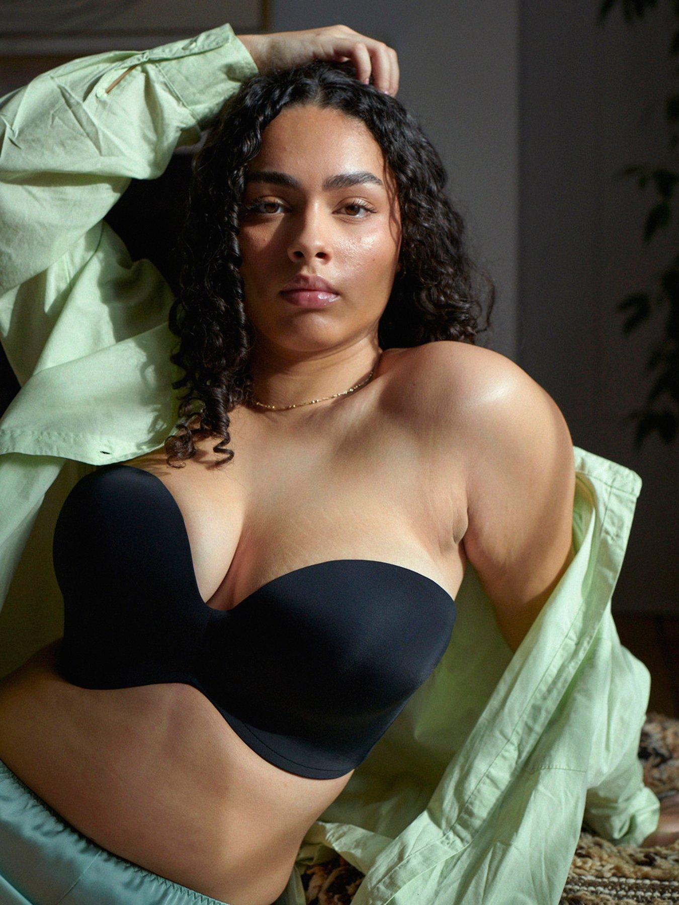 Image 2 of 5 of Wonderbra Ultimate Strapless Bra - Black
