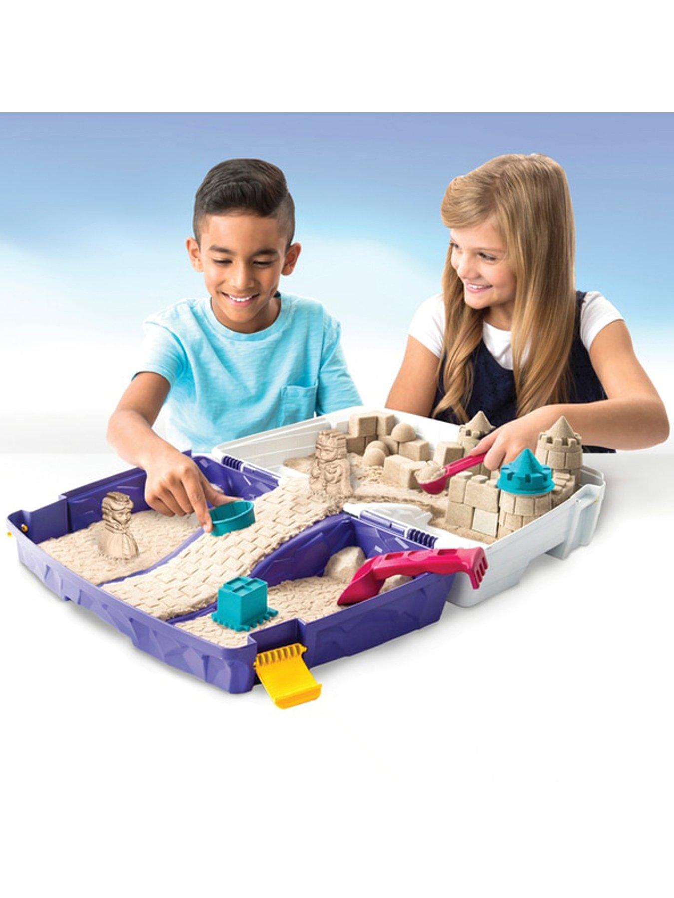 Kinetic store sand folding