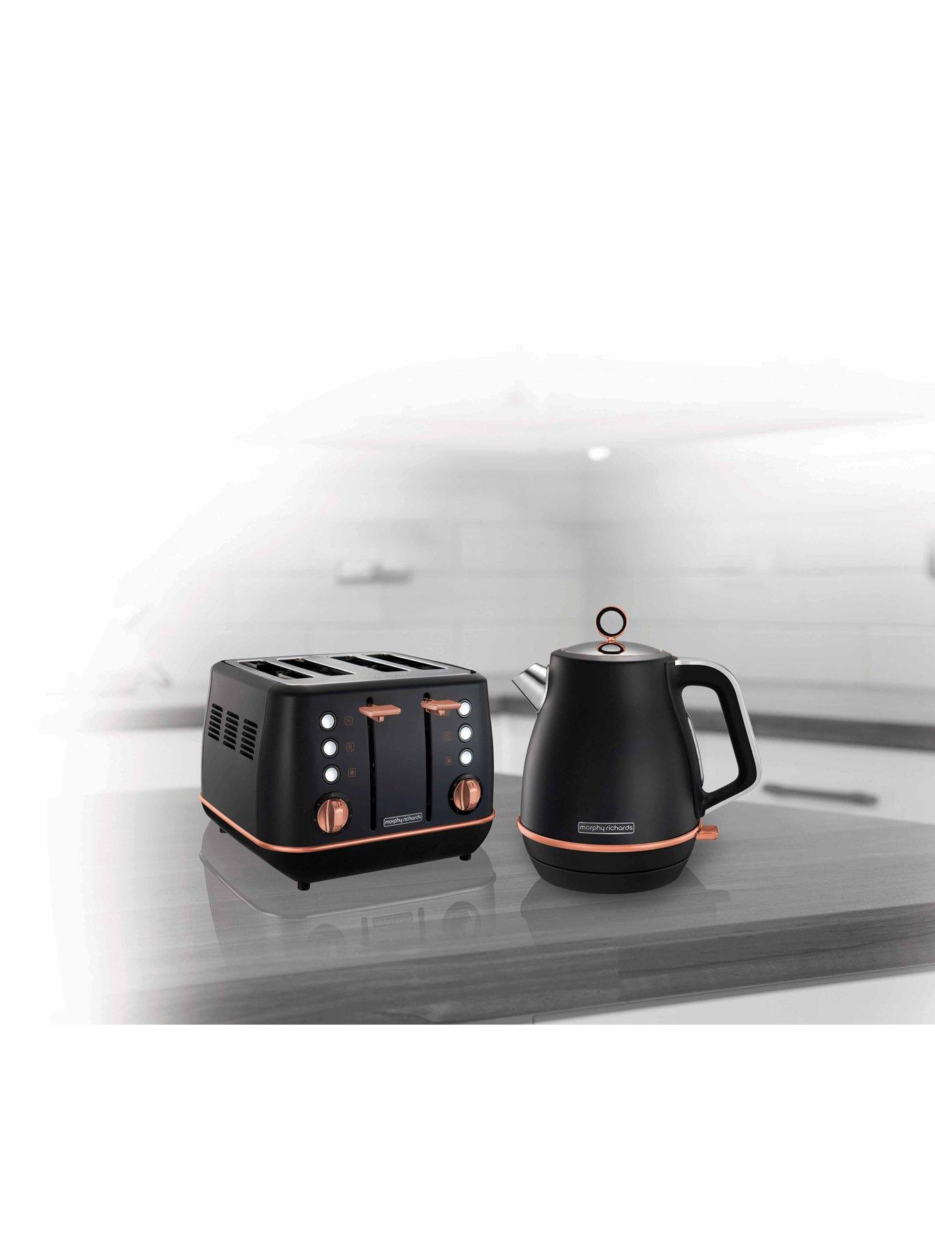 montine watch