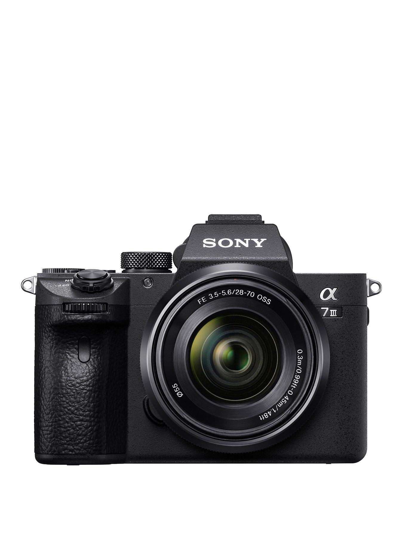 undefined a7 III Full-frame Mirrorless Camera (Body + 28-70mm Zoom Lens)