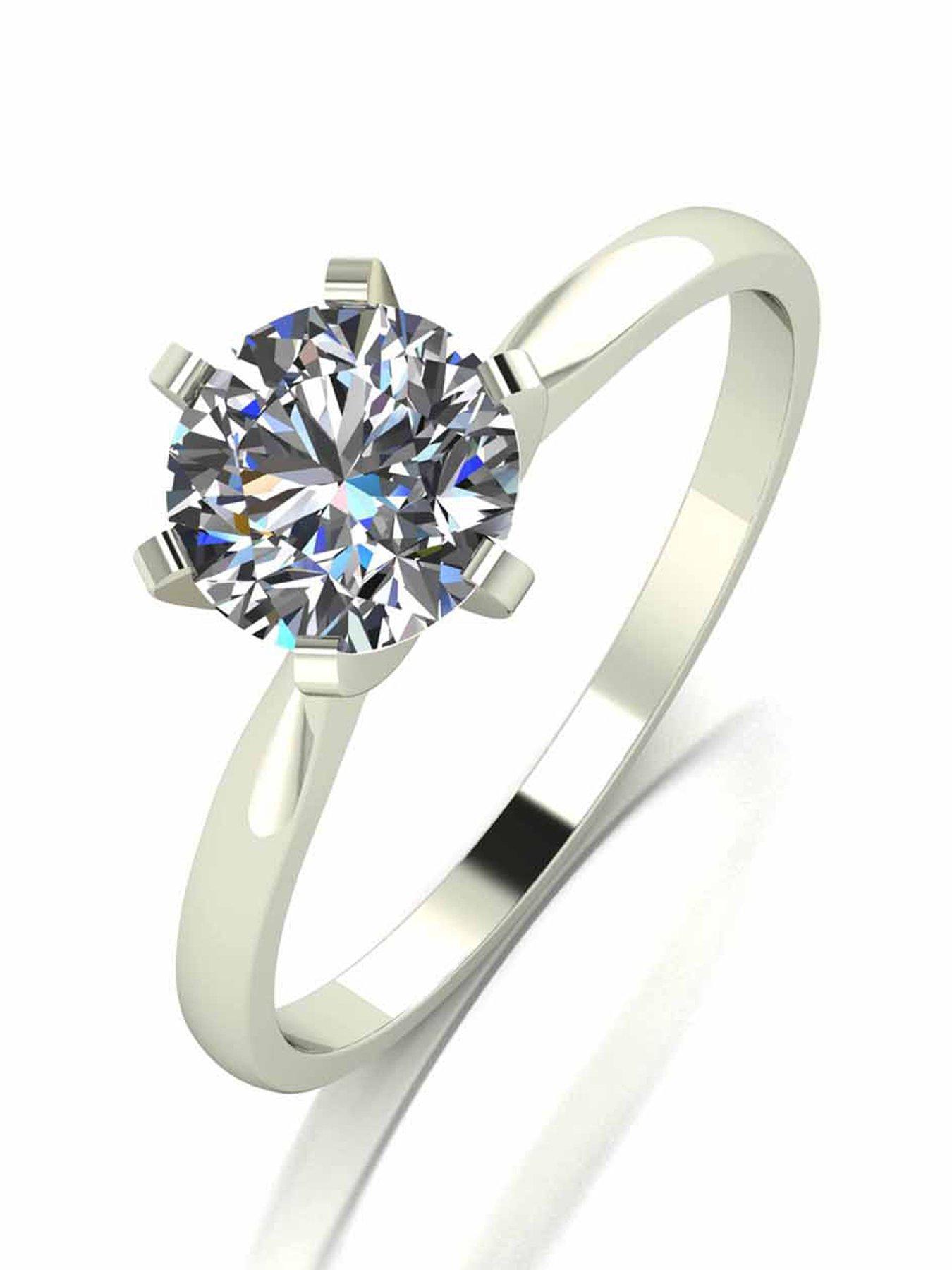 18 carat white gold ring