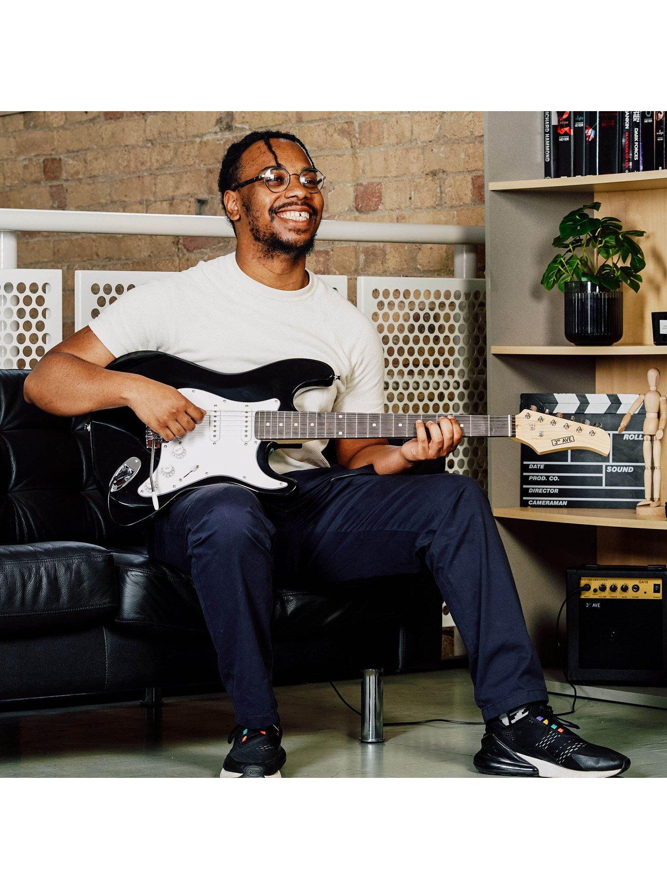 Image 5 of 7 of Rocket Full Size 4/4 Electric Guitar Ultimate Kit with 10W Amp - 6 Months FREE Lessons - Black