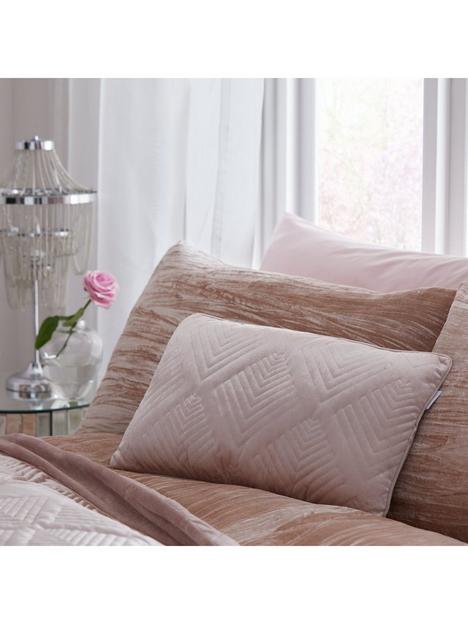 michelle-keegan-home-pink-velvet-cushion