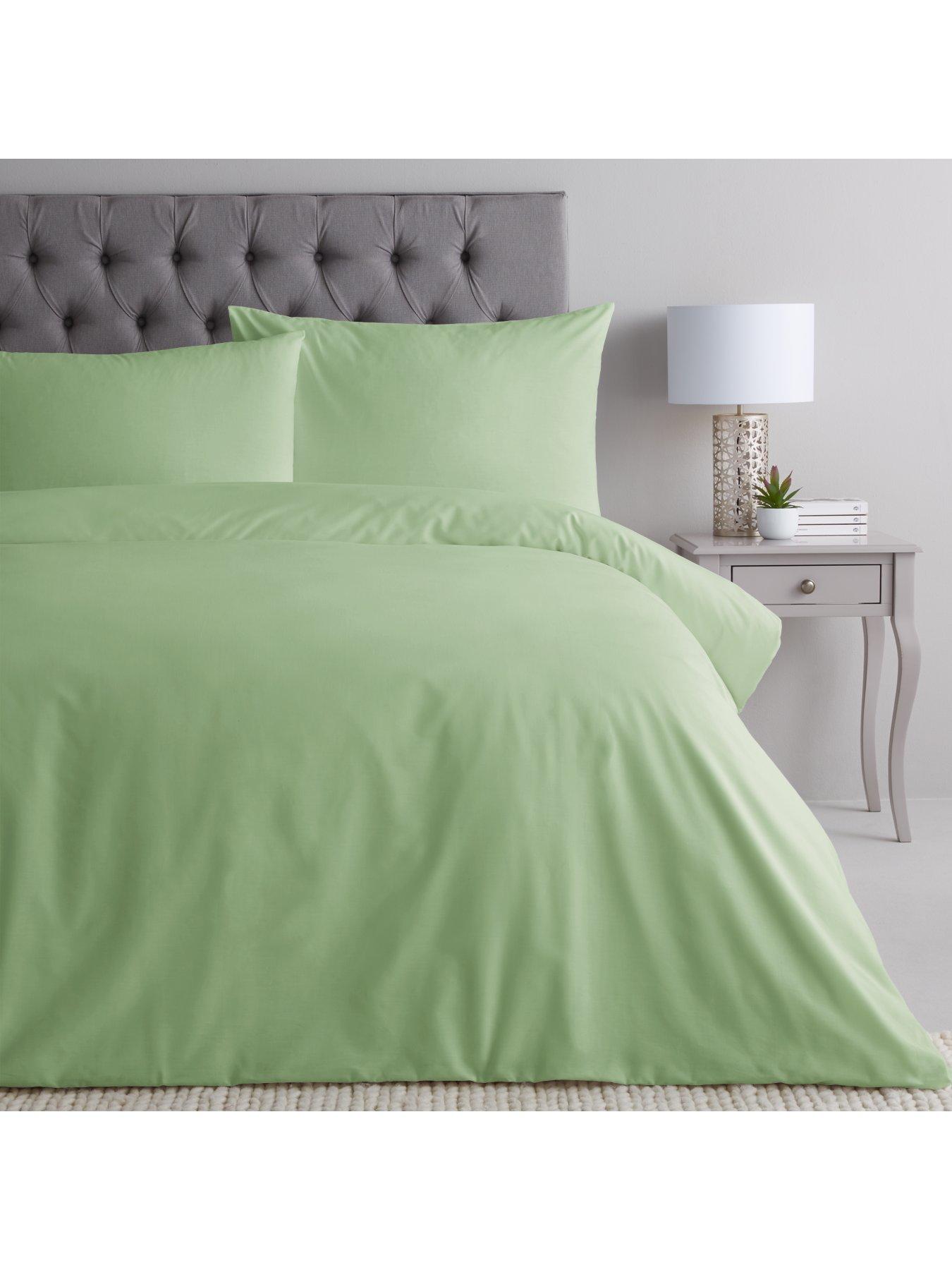 Product photograph of Everyday 144 Thread Count Duvet Cover Set from very.co.uk