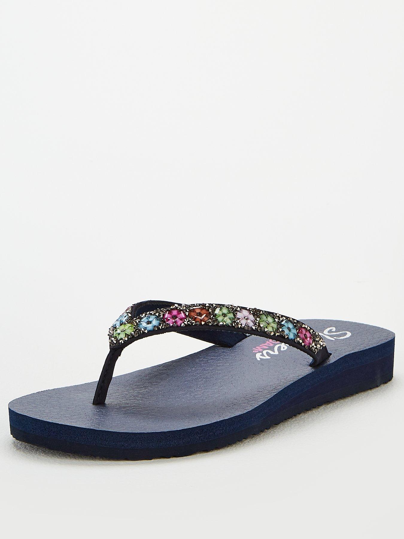 daisy flip flops uk