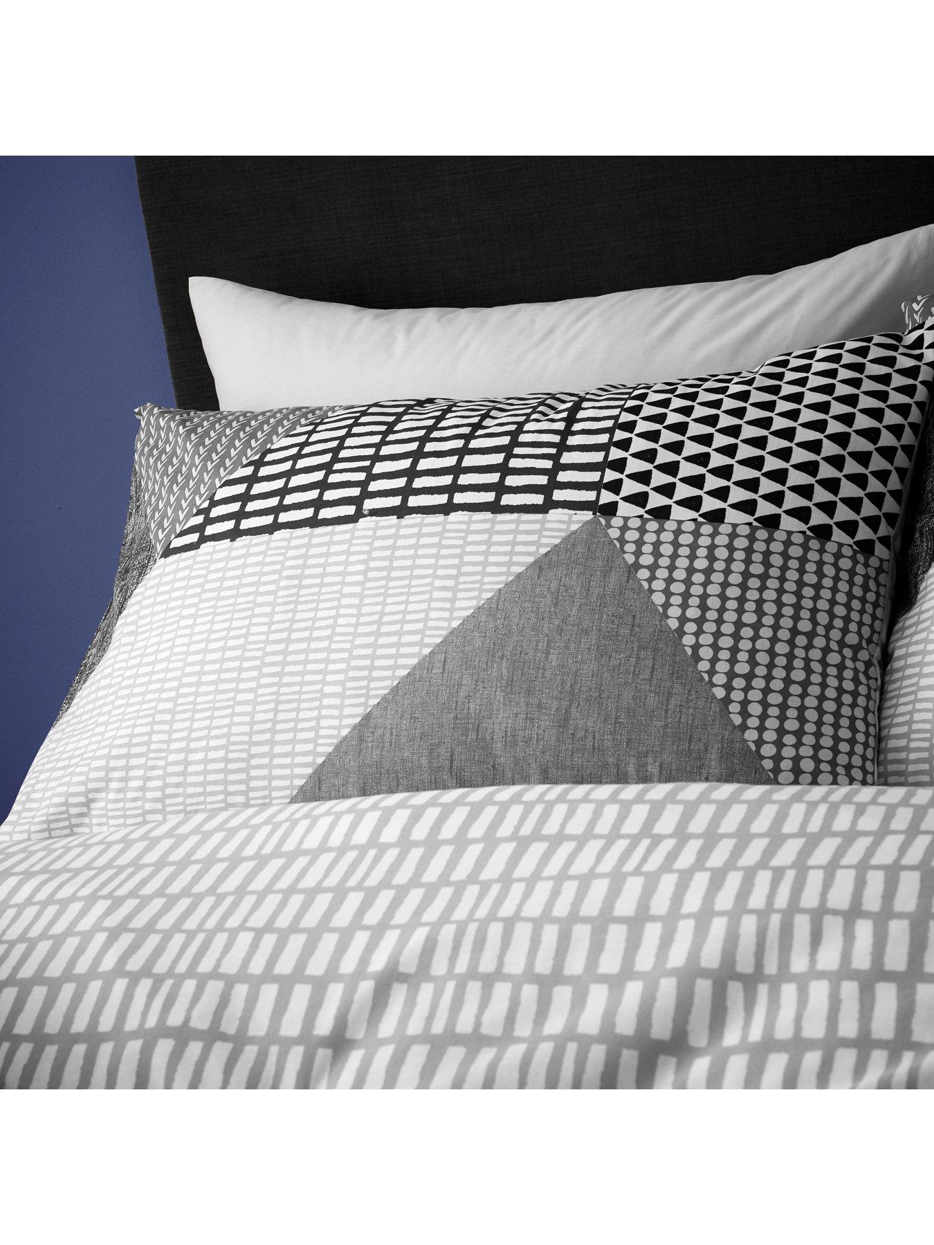 Image 3 of 7 of Catherine Lansfield Larsson Geo Duvet Cover Set - Grey