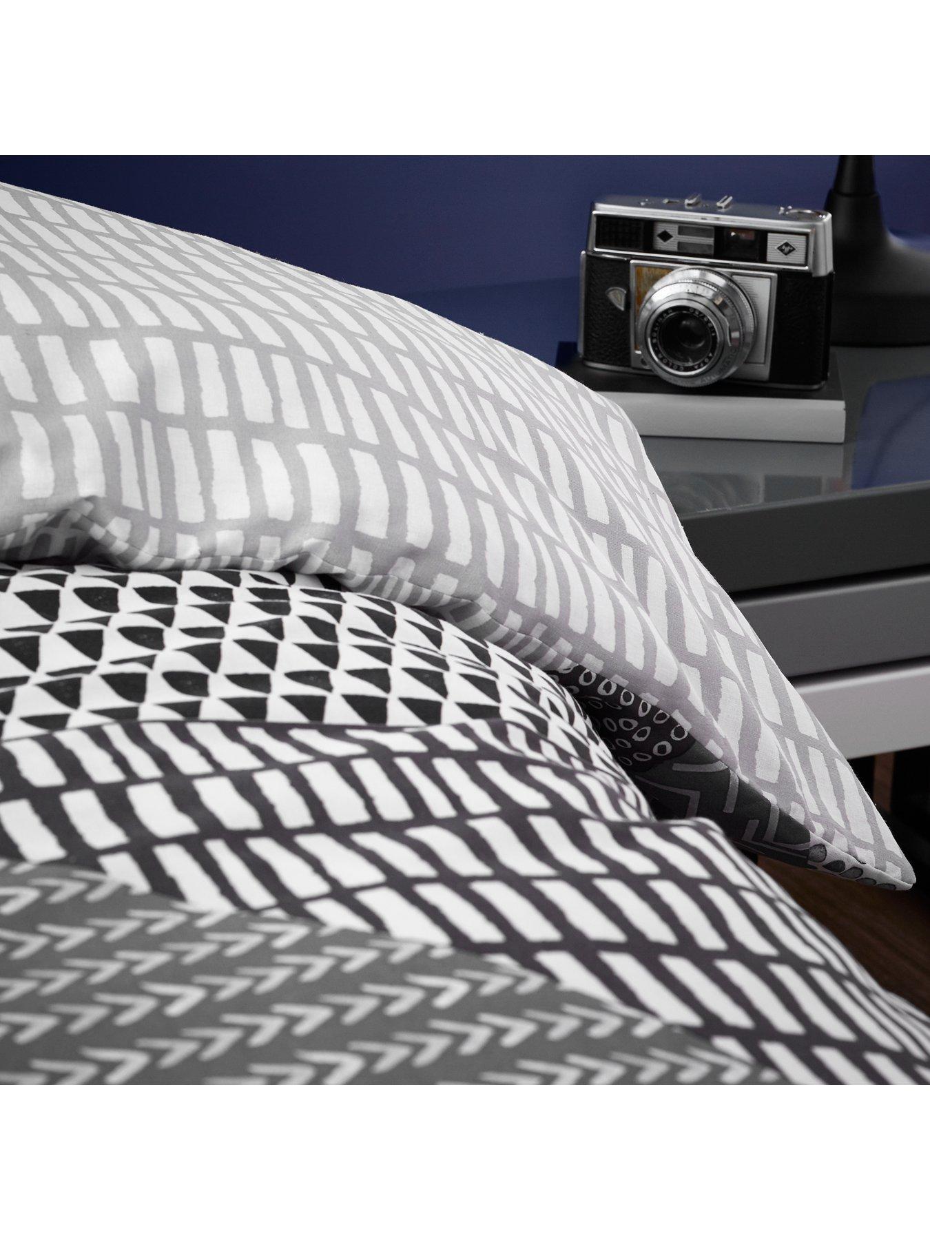 Image 4 of 7 of Catherine Lansfield Larsson Geo Duvet Cover Set - Grey