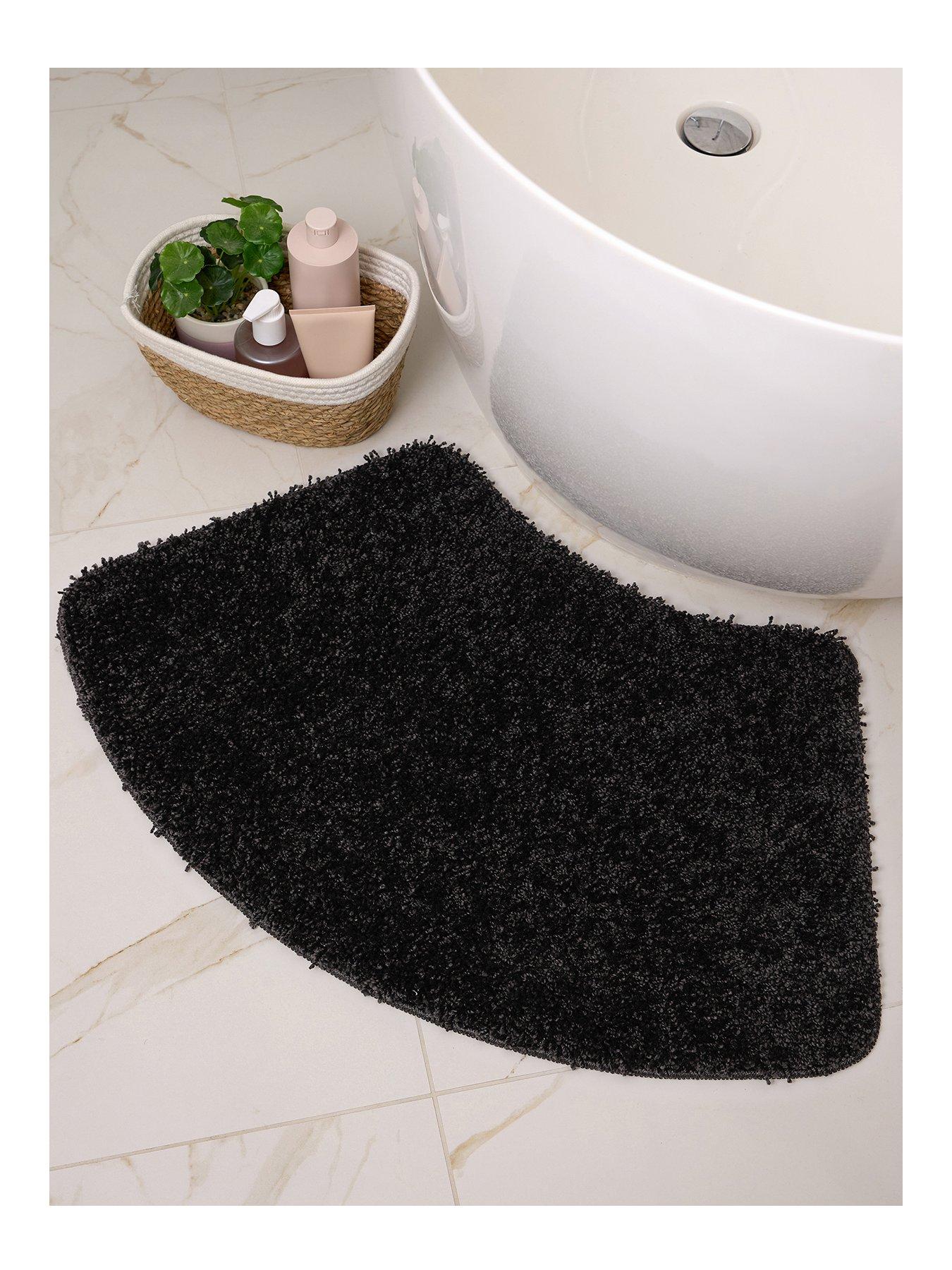 The Very Collection Easy Care Stain Resistant Curved Bath Mat