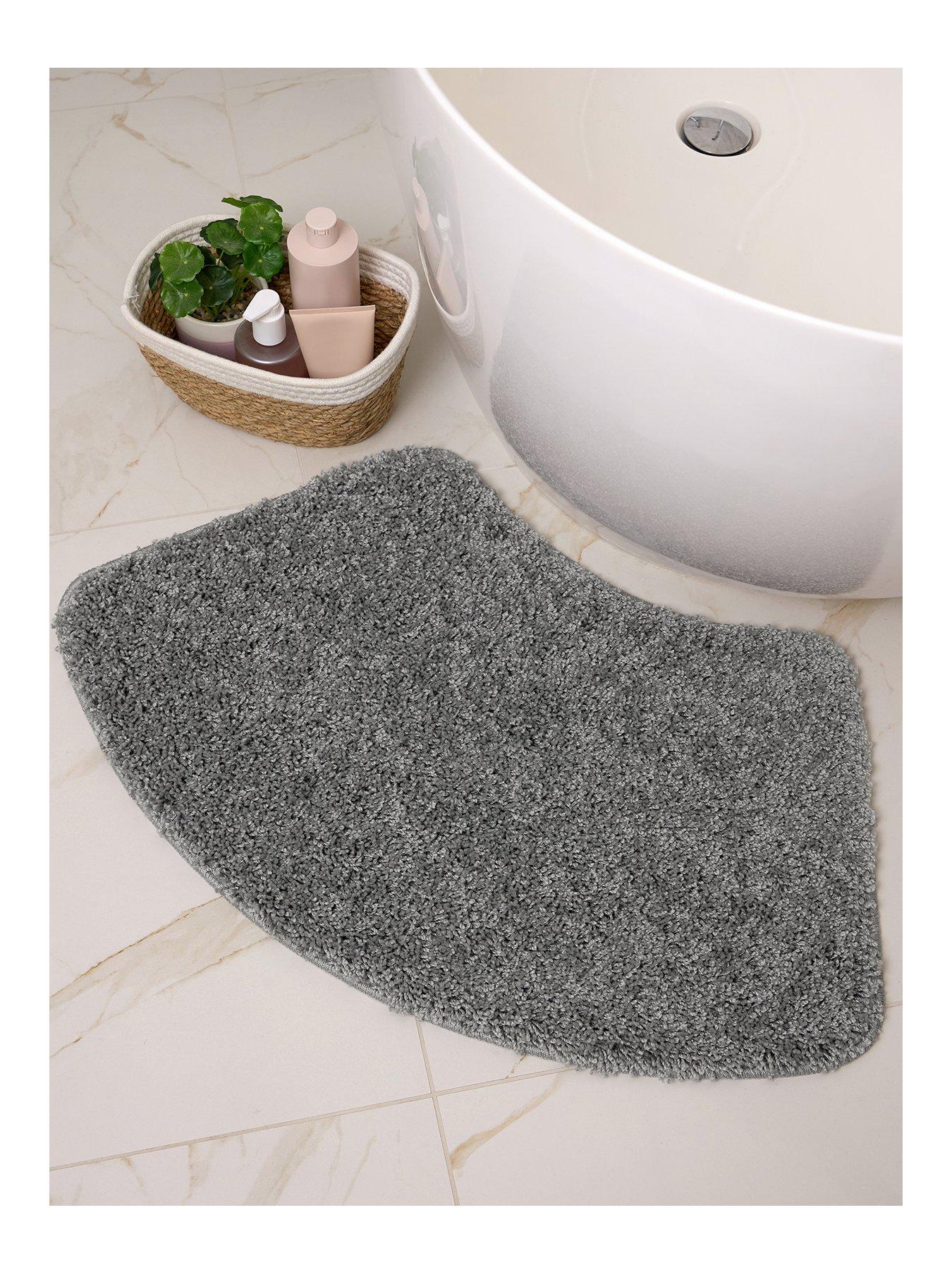 Very Home Easy Care Stain Resistant Curved Bath Mat