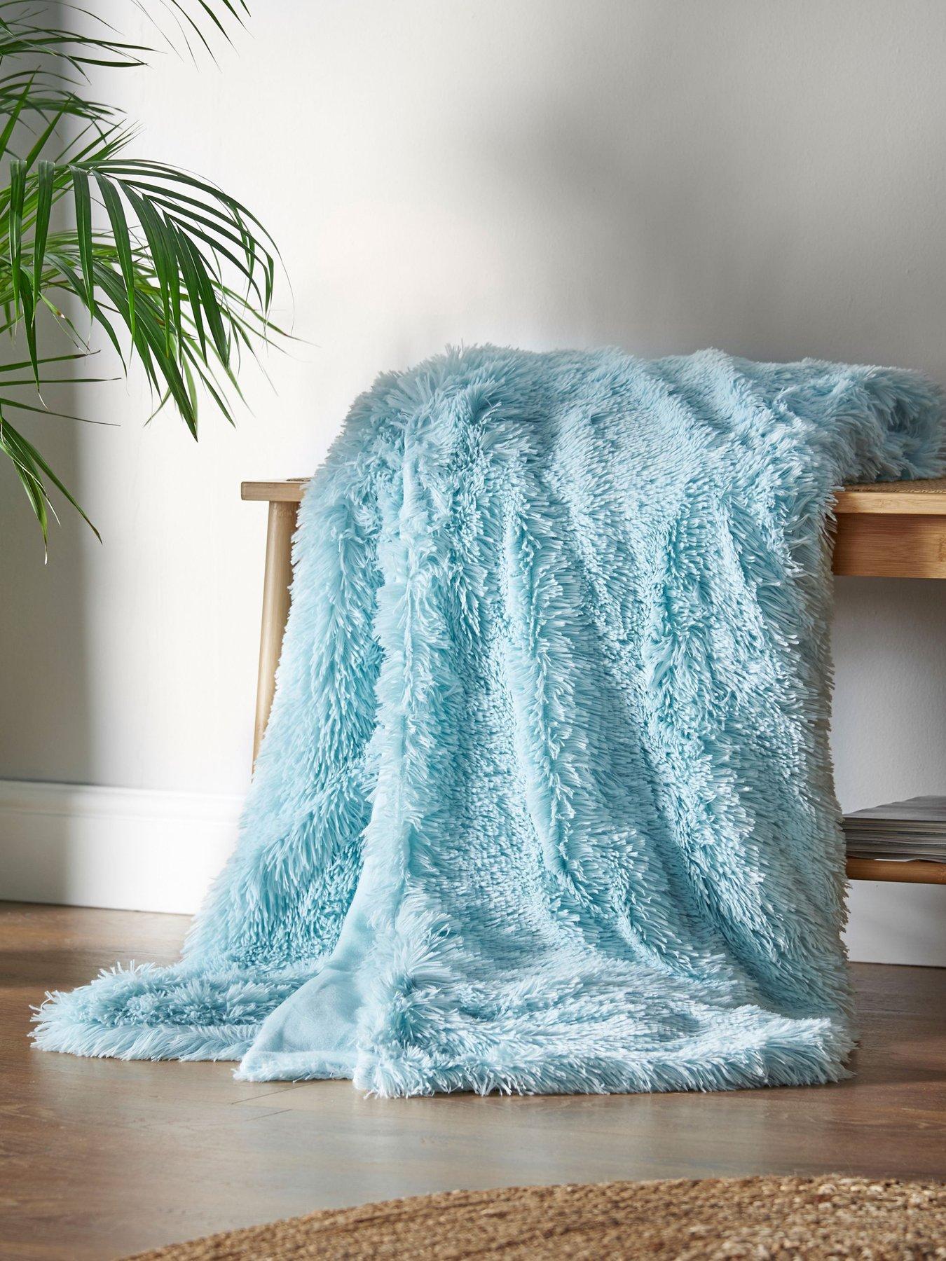 Catherine Lansfield Cuddly Throw