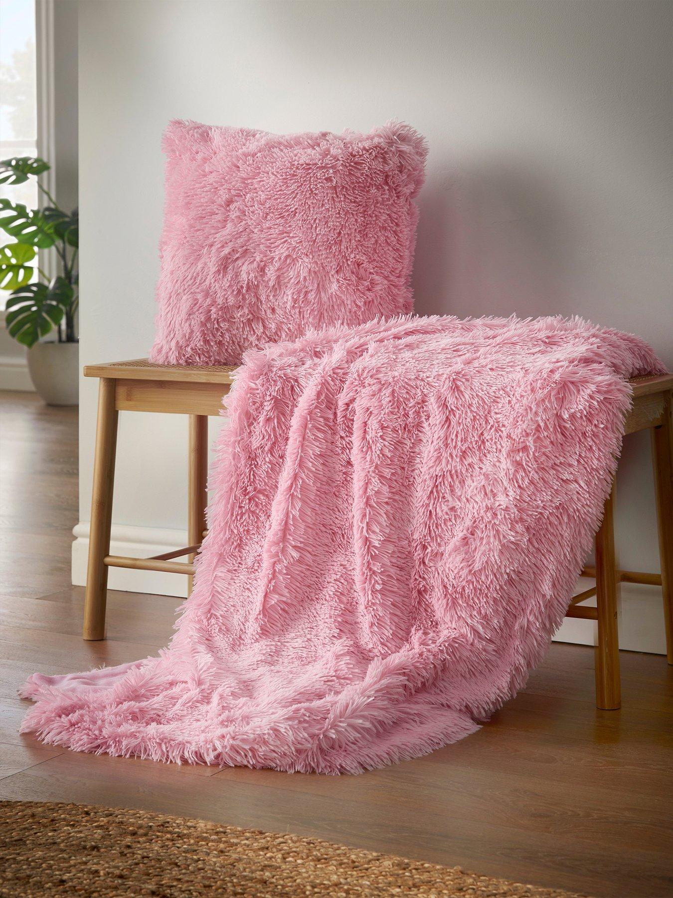 Image 3 of 5 of Catherine Lansfield Cuddly Throw