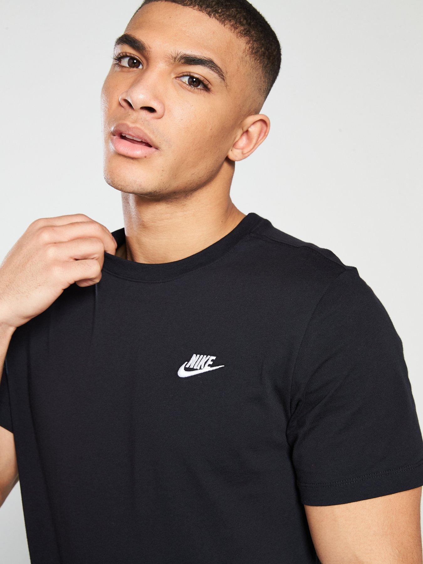 Nike Sportswear Club T-Shirt