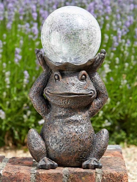 front image of smart-solar-gazing-frog