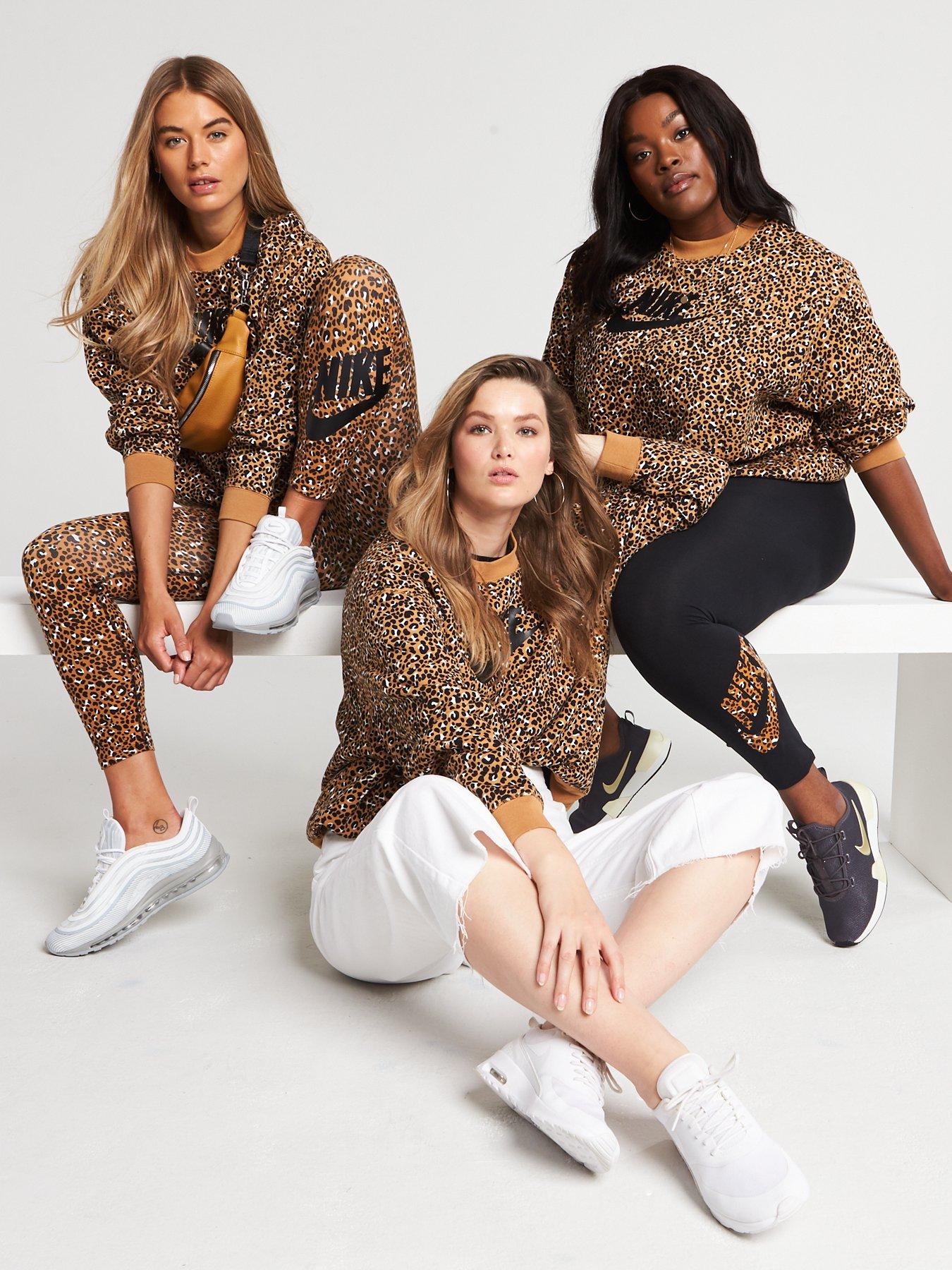 leopard nike top