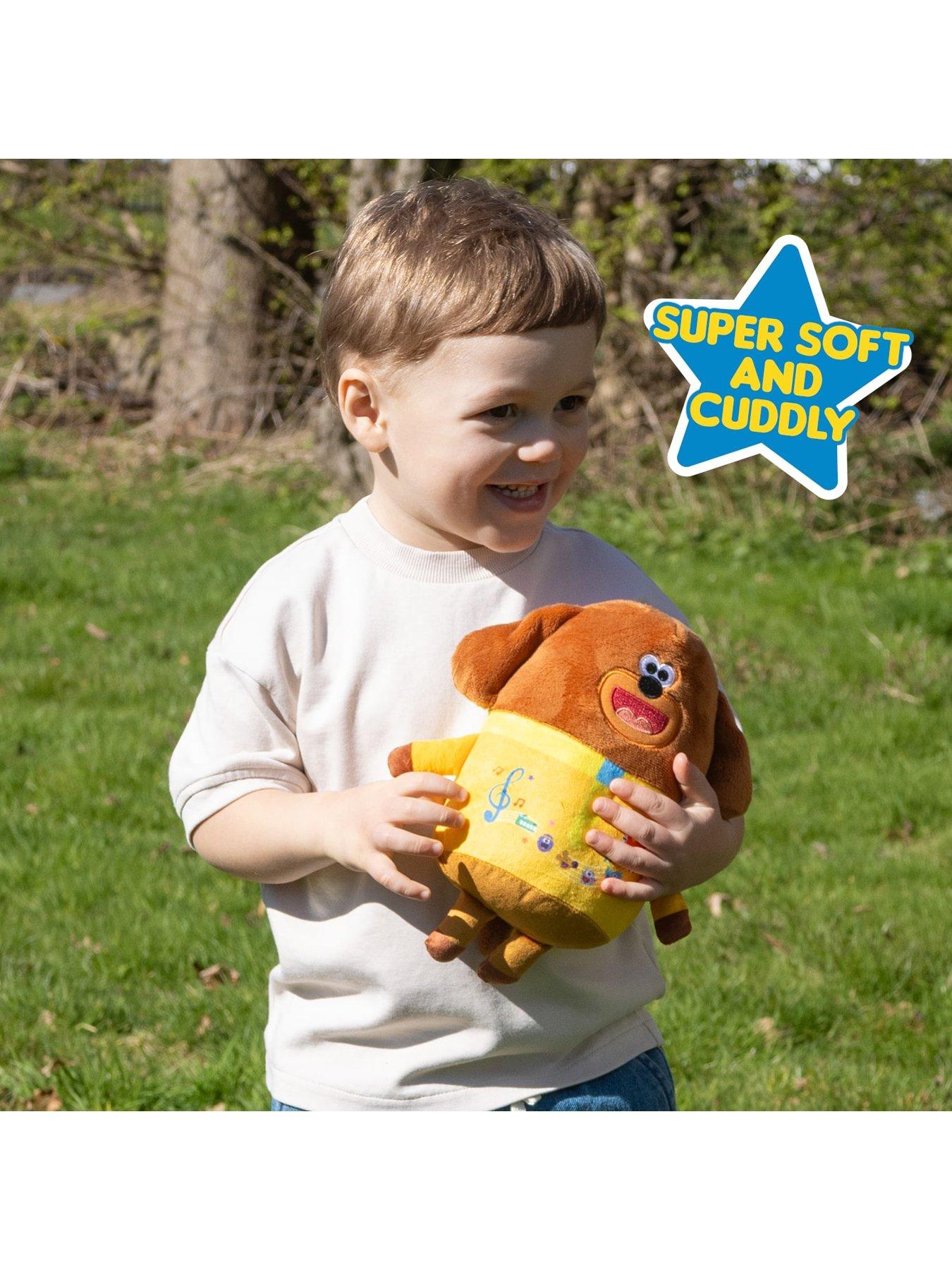 Image 3 of 7 of Hey Duggee Talking Soft Toy